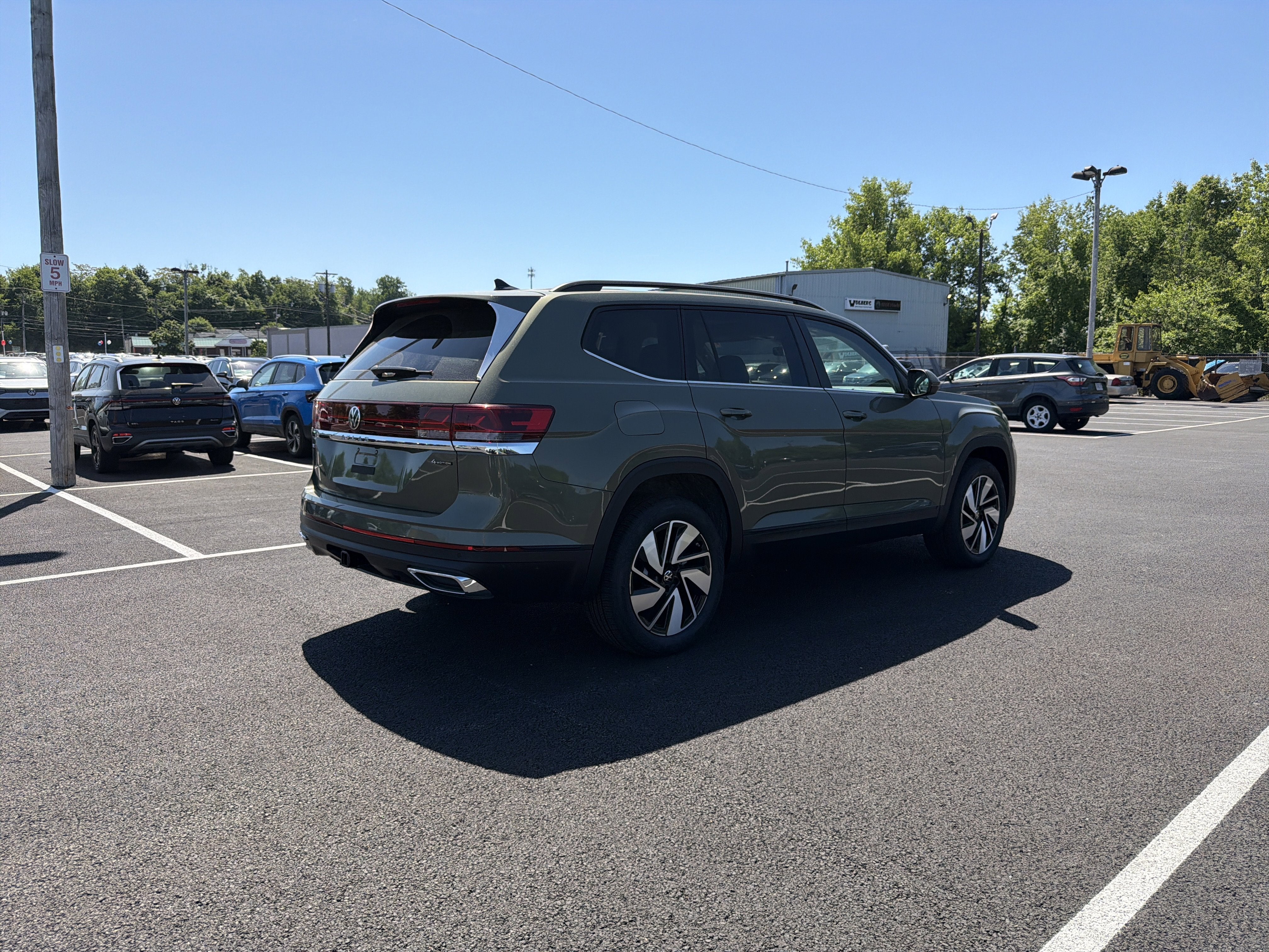 2026 Volkswagen Atlas 2.0T SE w/Technology