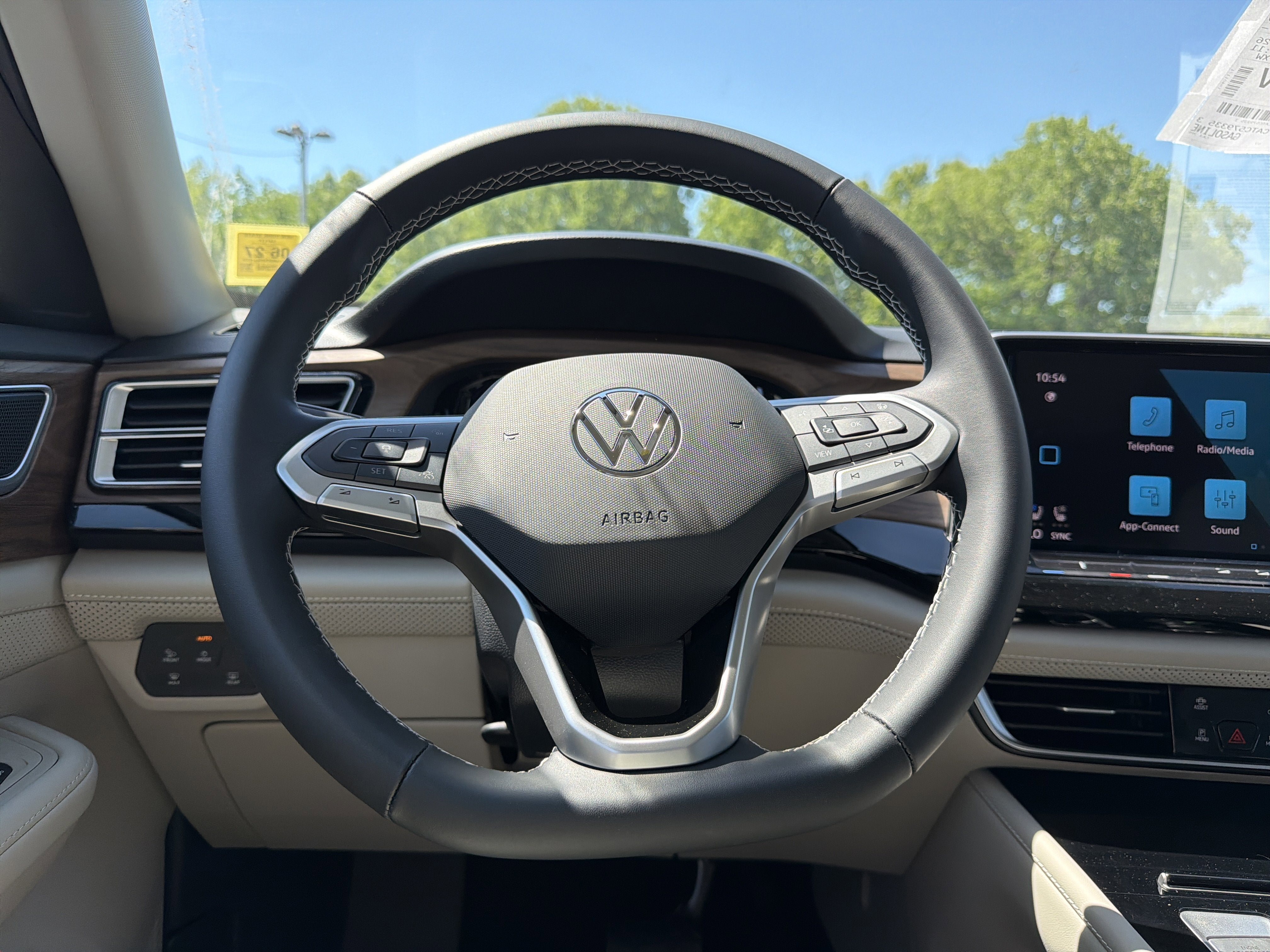 2026 Volkswagen Atlas 2.0T SE W/TECHNOLOGY