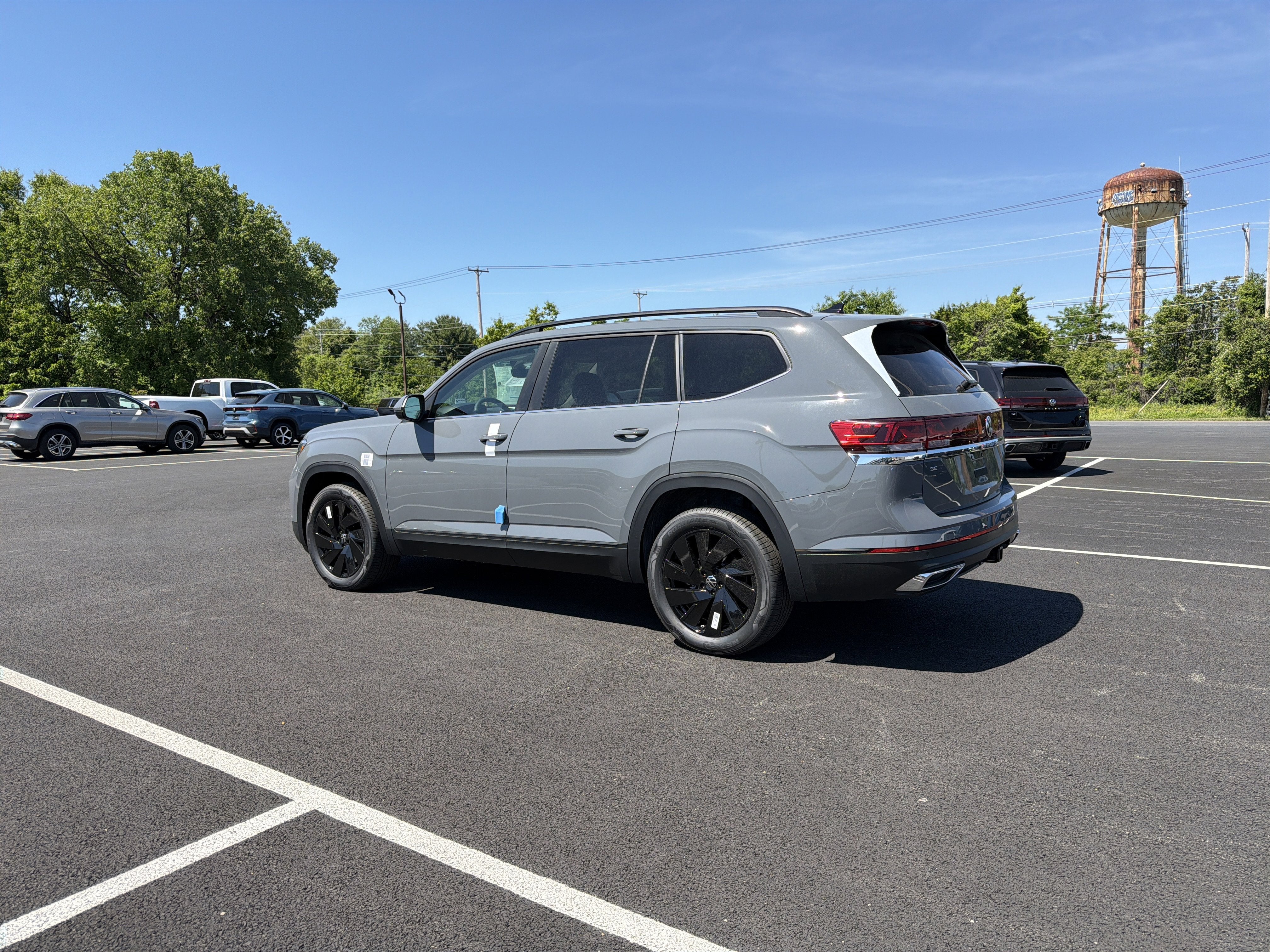 2026 Volkswagen Atlas 2.0T SE W/TECHNOLOGY