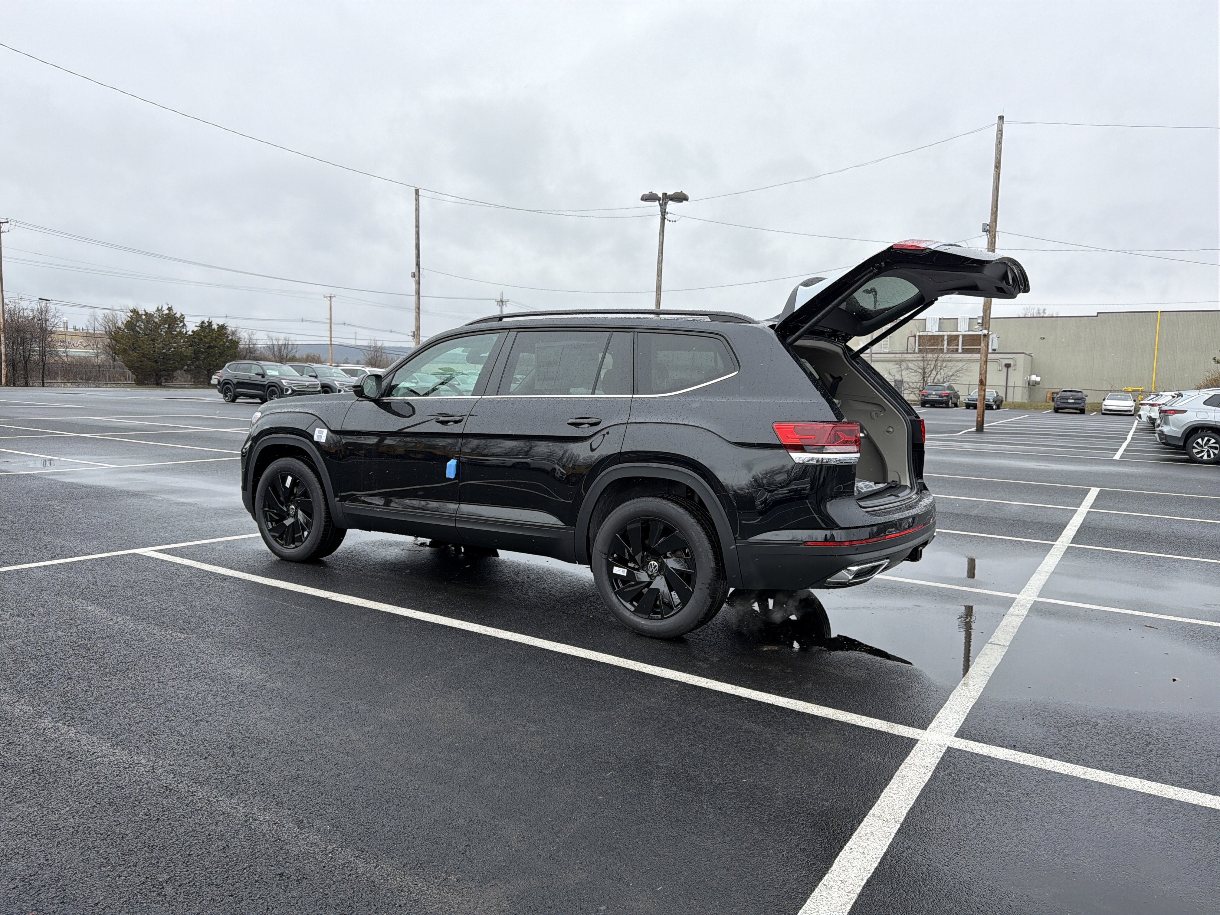 2026 Volkswagen Atlas 2.0T SE W/TECHNOLOGY