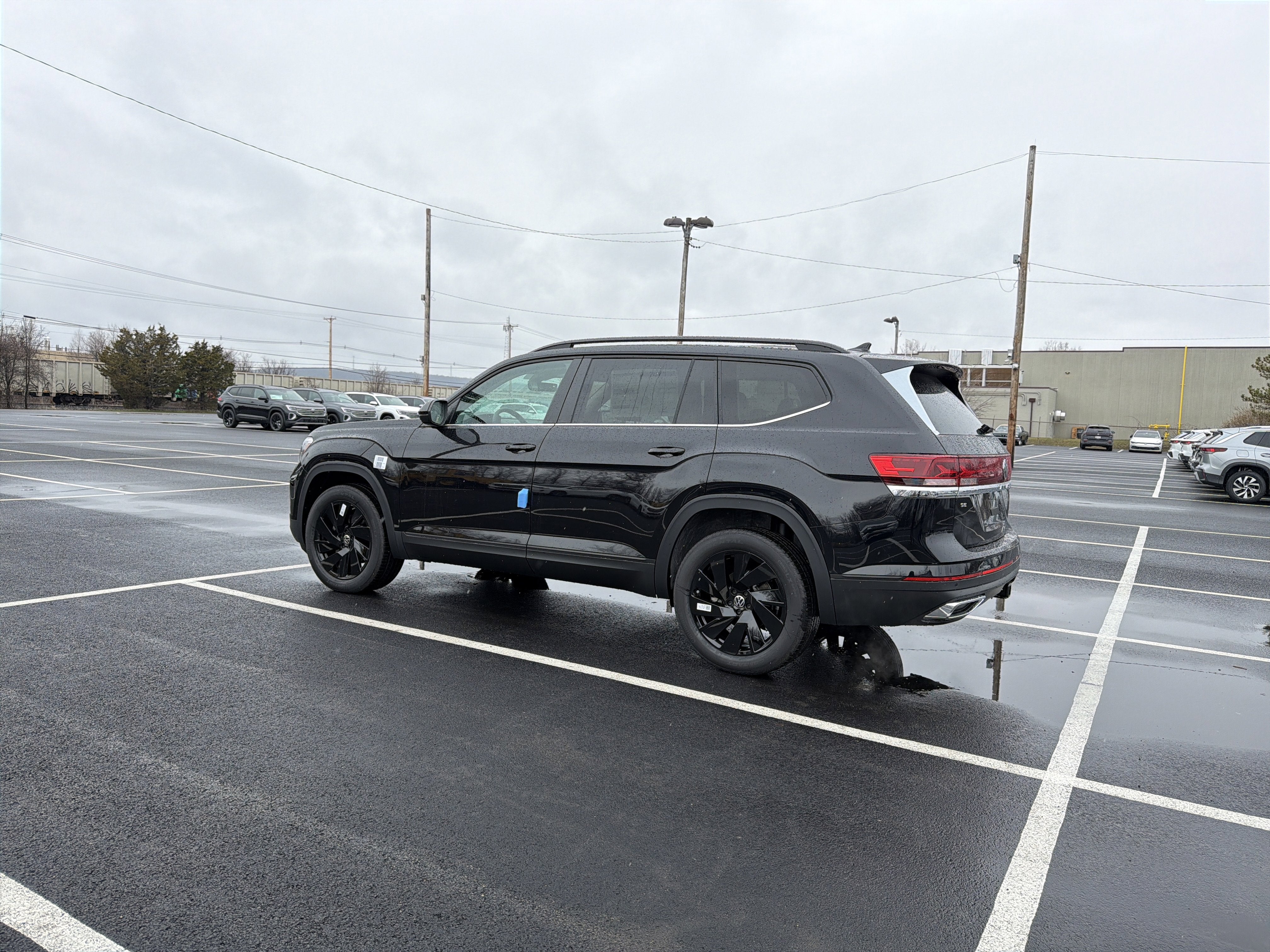 2026 Volkswagen Atlas 2.0T SE W/TECHNOLOGY