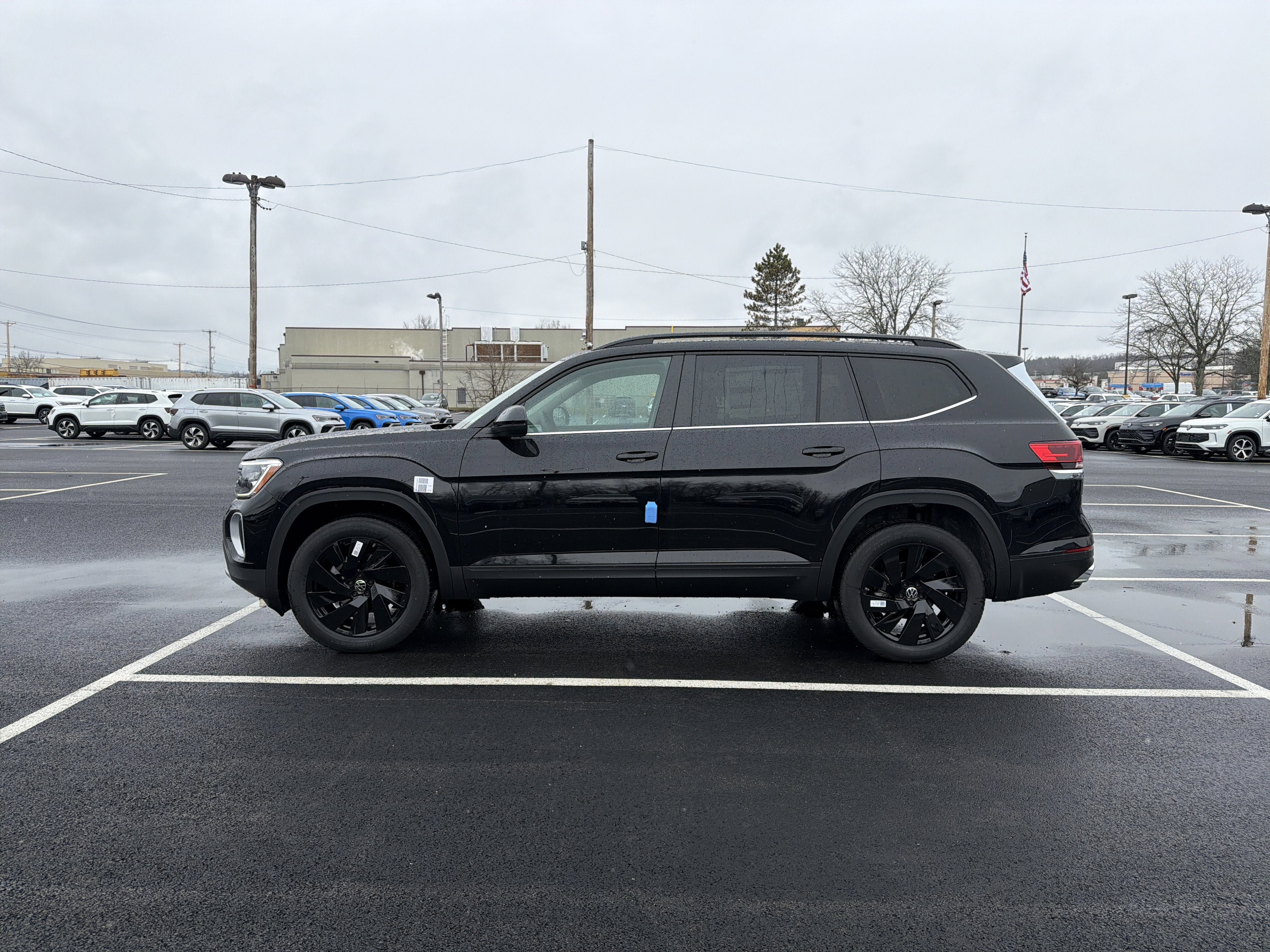 2026 Volkswagen Atlas 2.0T SE W/TECHNOLOGY