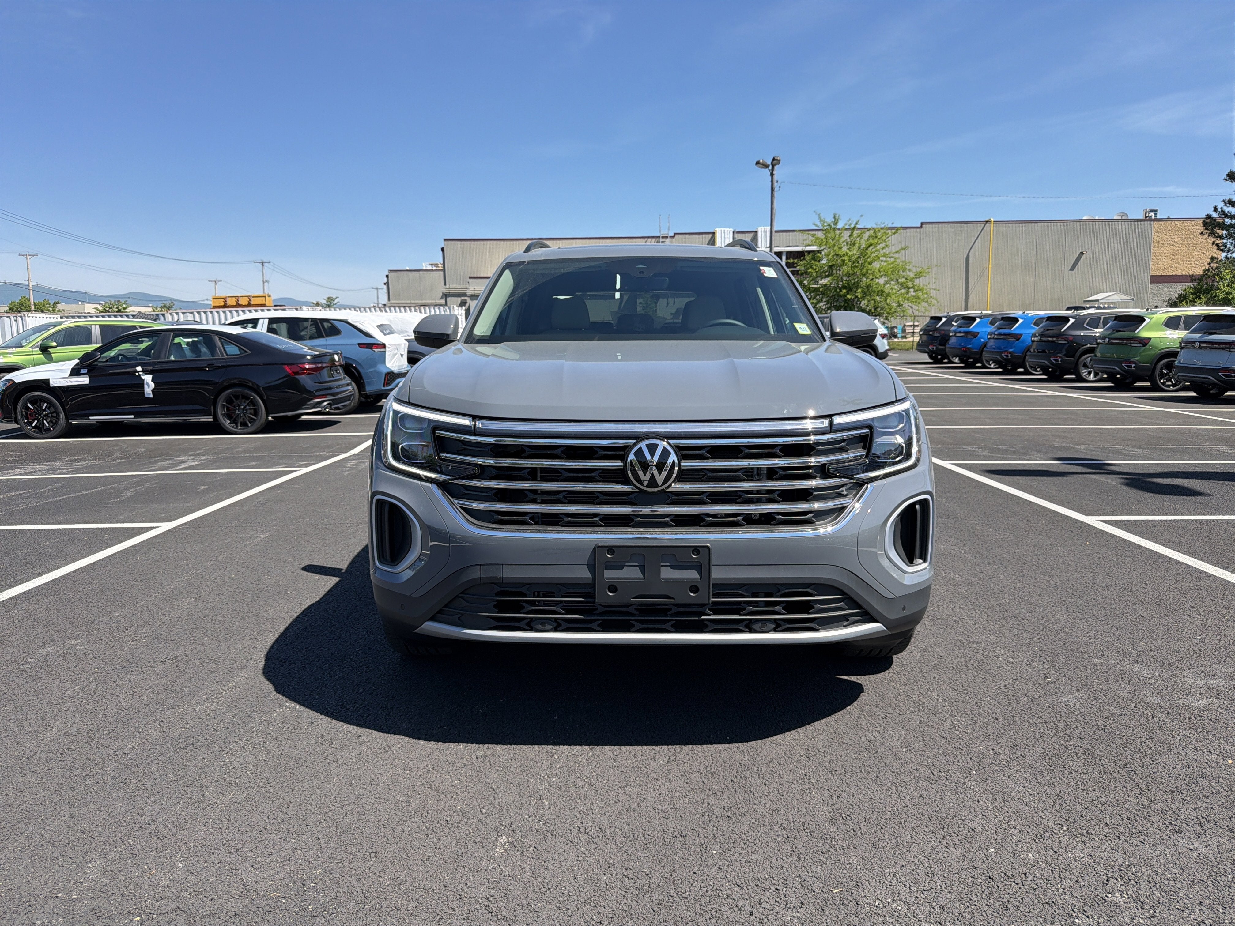 2026 Volkswagen Atlas 2.0T SE w/Technology