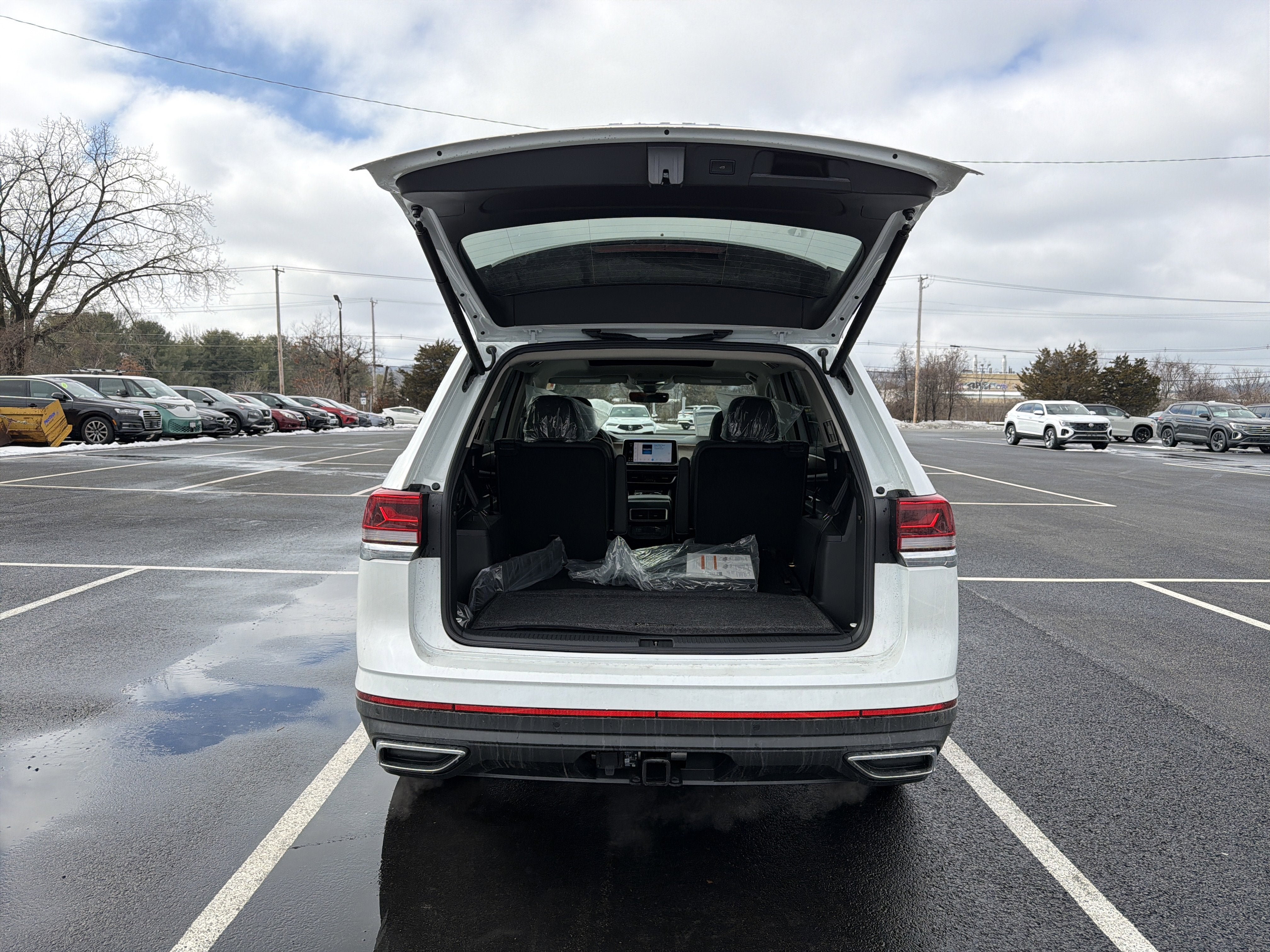 2026 Volkswagen Atlas 2.0T SE W/TECHNOLOGY
