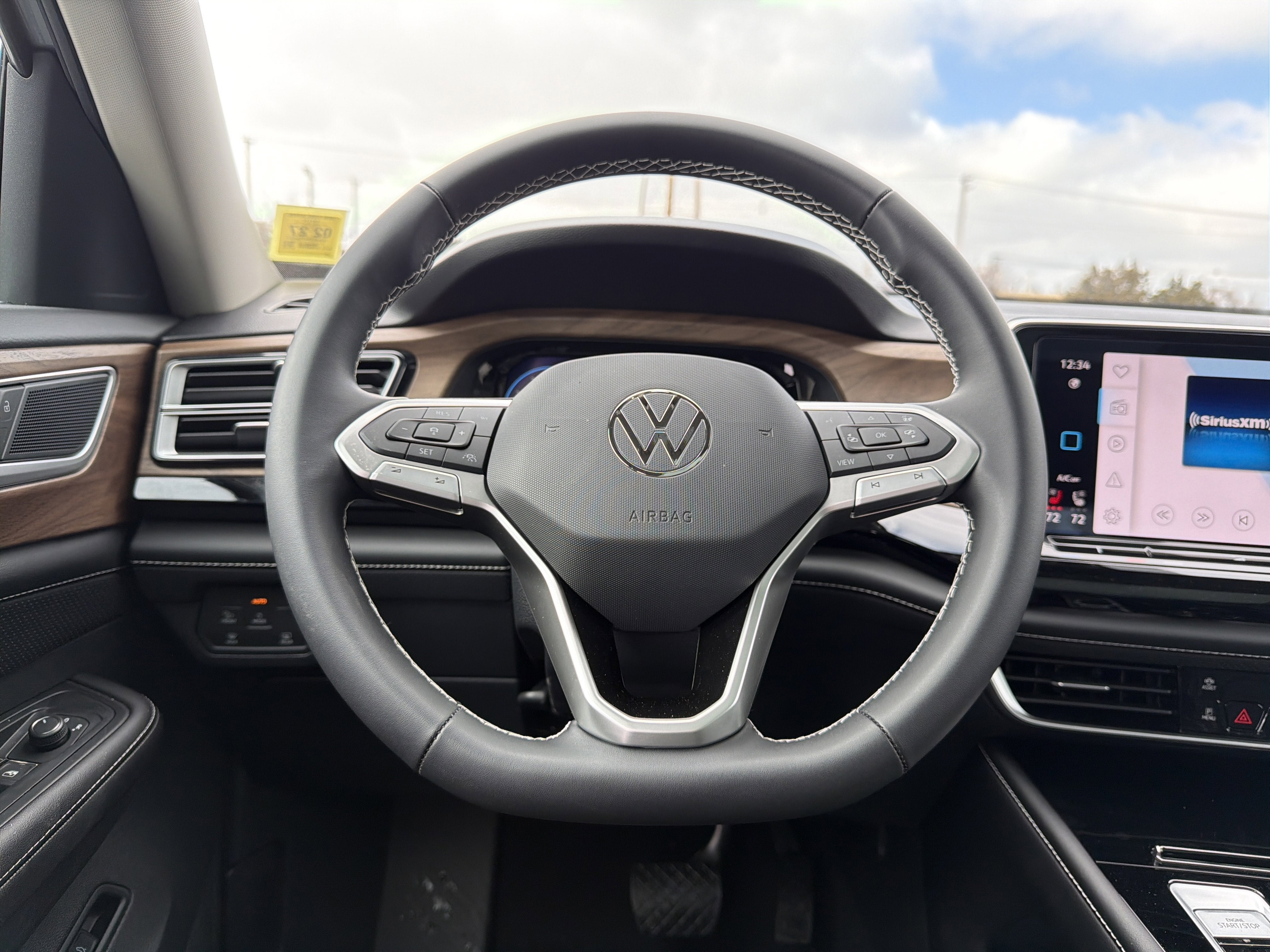 2026 Volkswagen Atlas 2.0T SE W/TECHNOLOGY