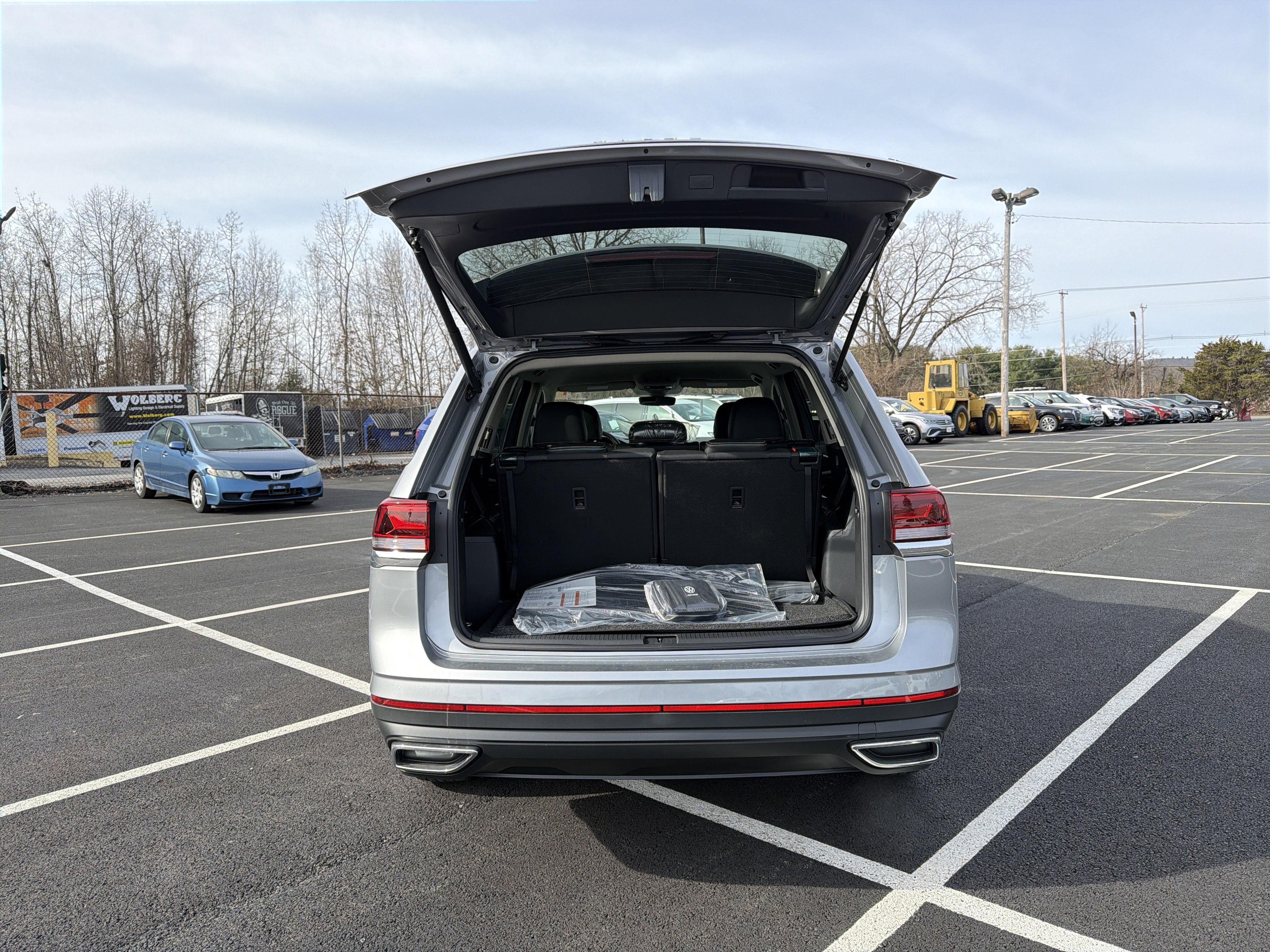 2026 Volkswagen Atlas 2.0T SE W/ Tech FWD