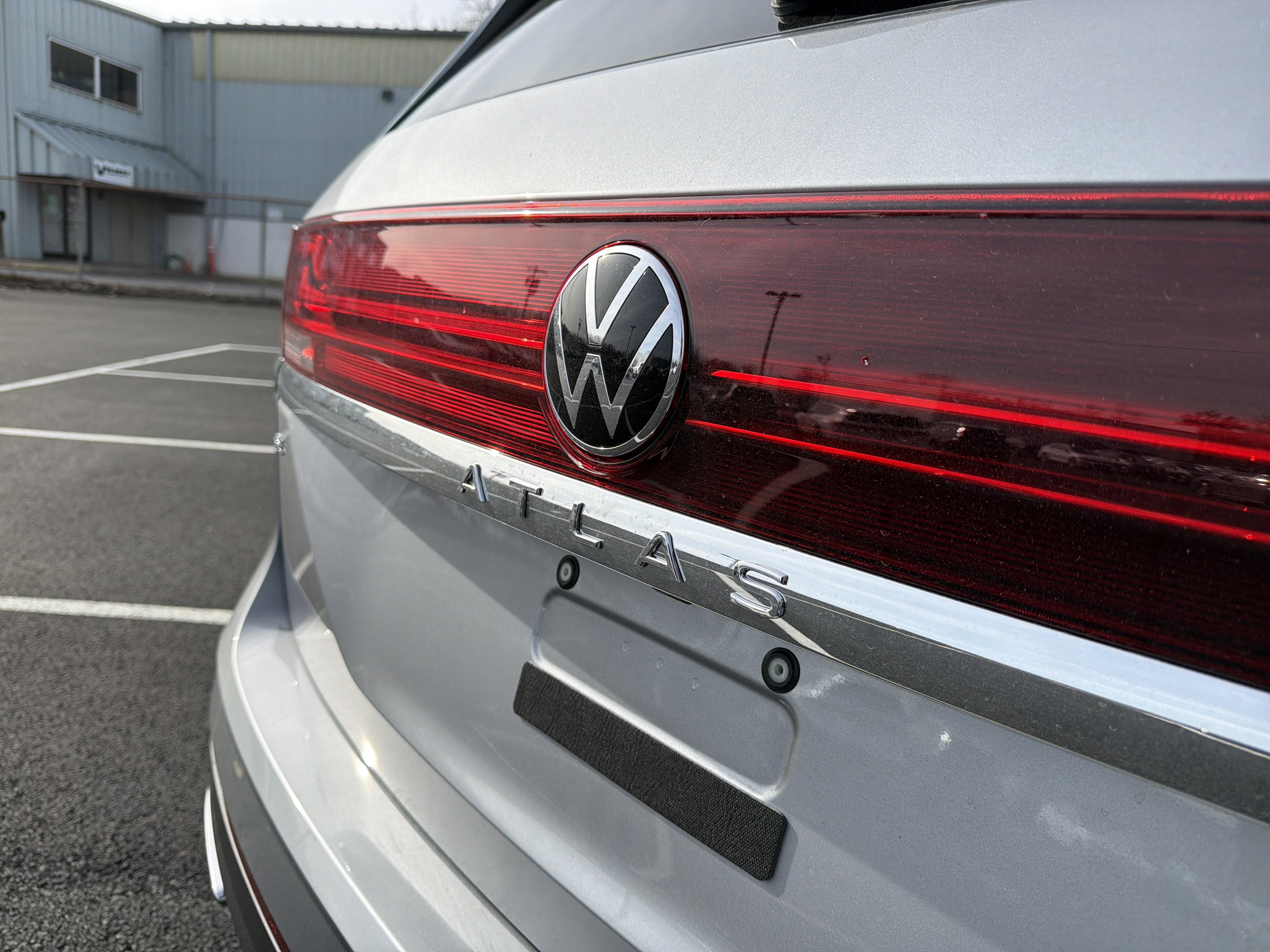 2026 Volkswagen Atlas 2.0T SE W/ Tech FWD