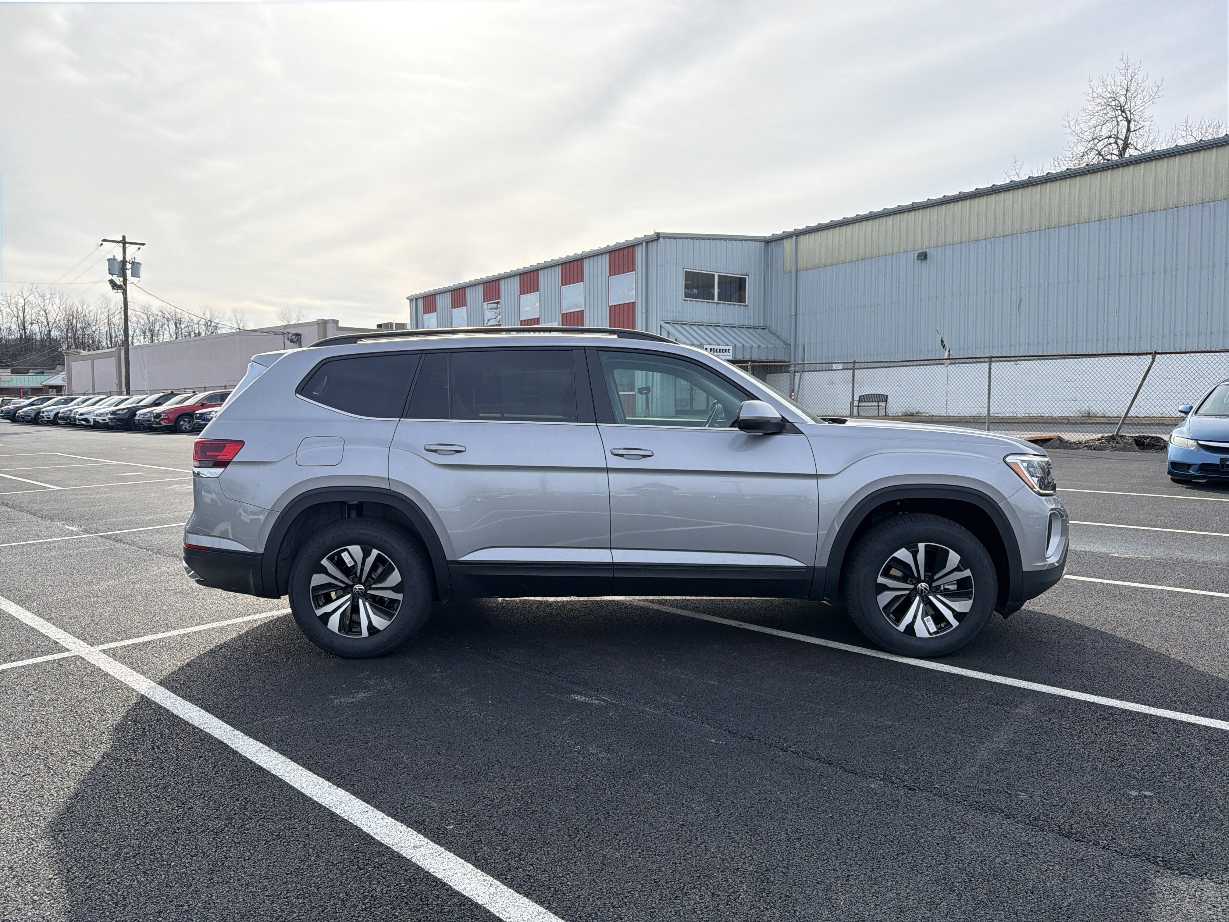 2026 Volkswagen Atlas 2.0T SE W/ Tech FWD