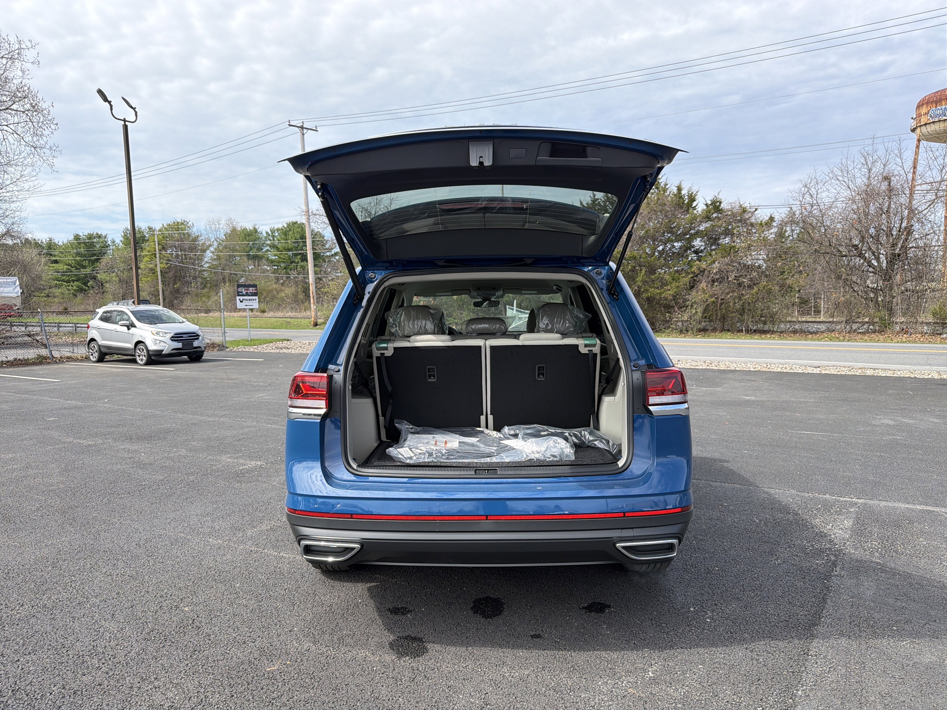 2026 Volkswagen Atlas 2.0T SE