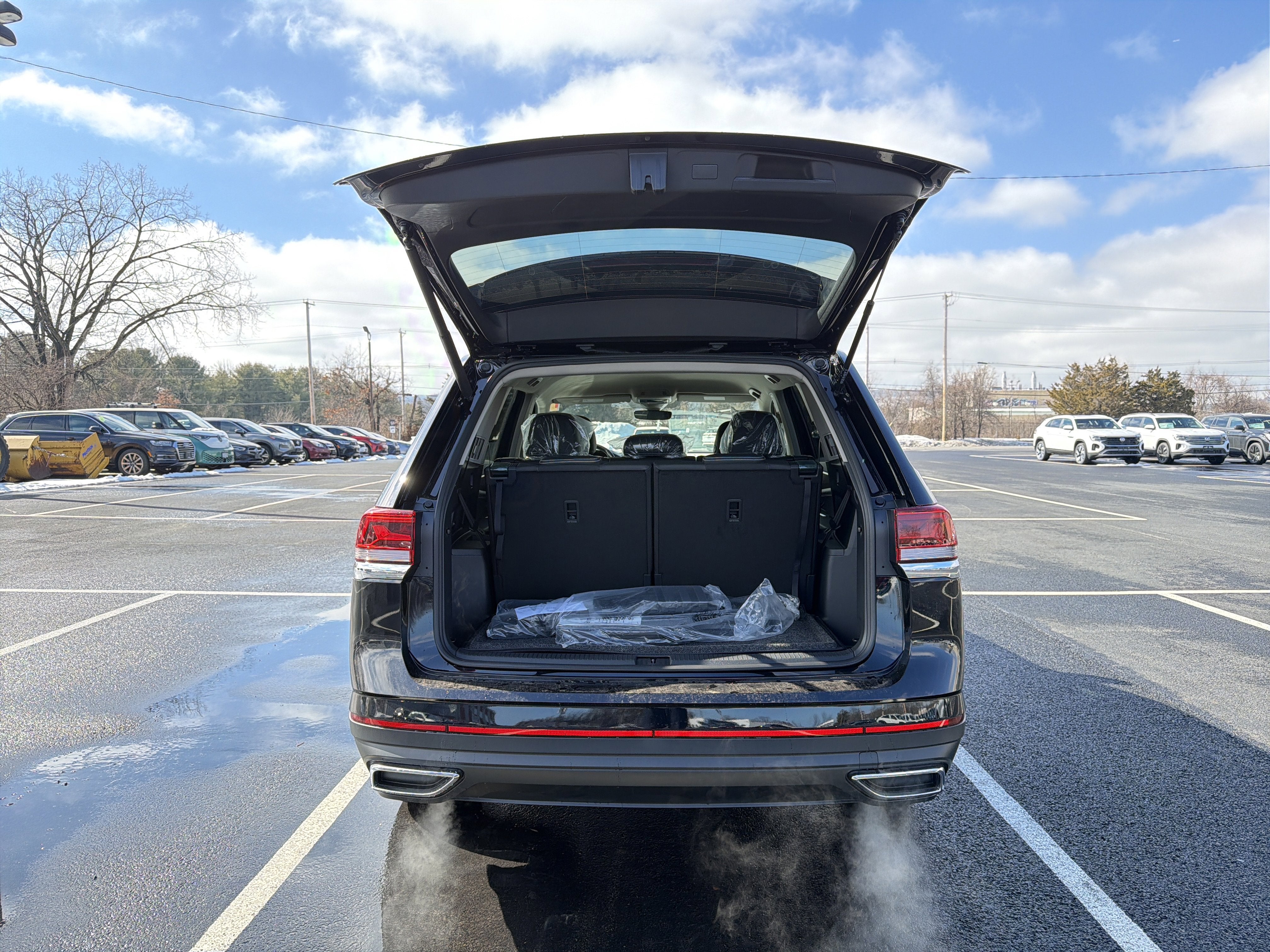 2026 Volkswagen Atlas 2.0T SE