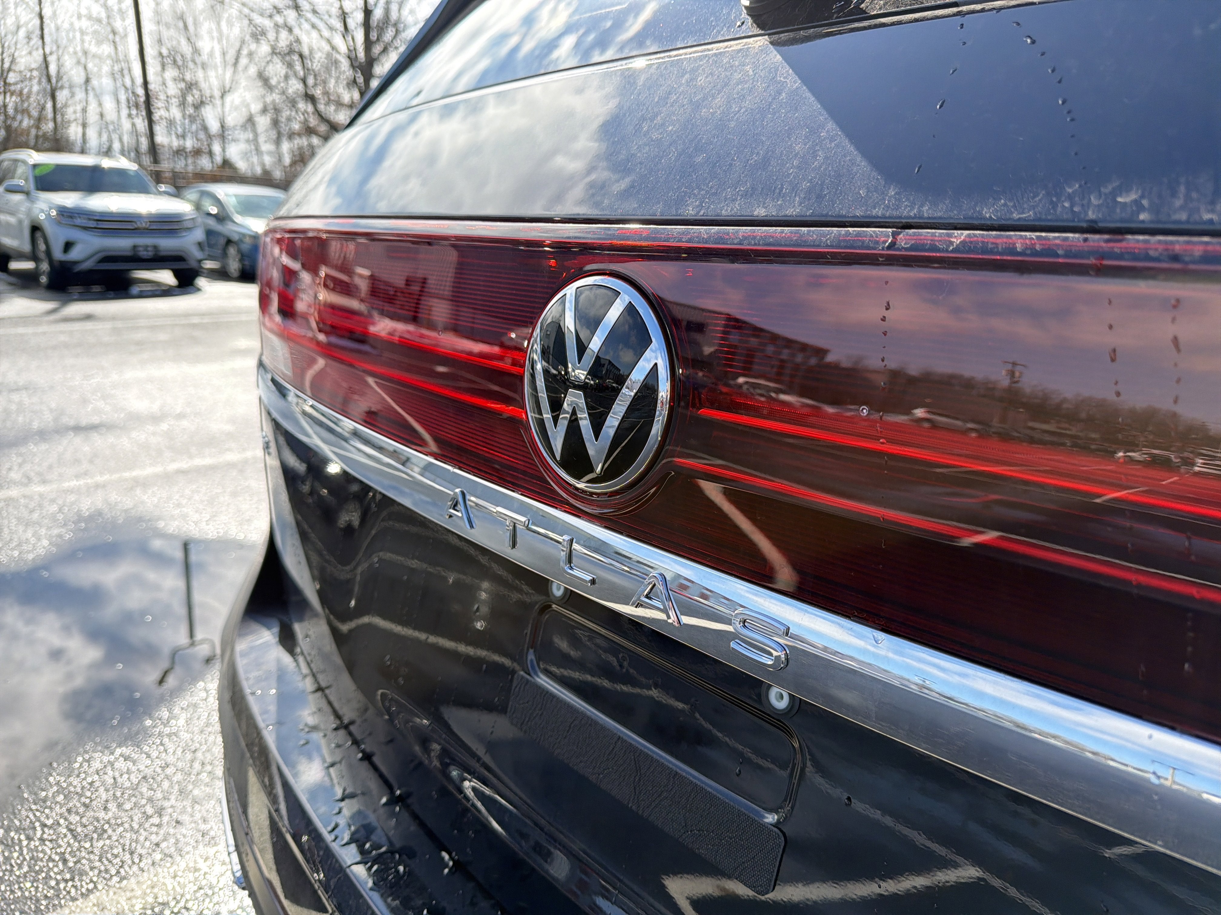 2026 Volkswagen Atlas 2.0T SE