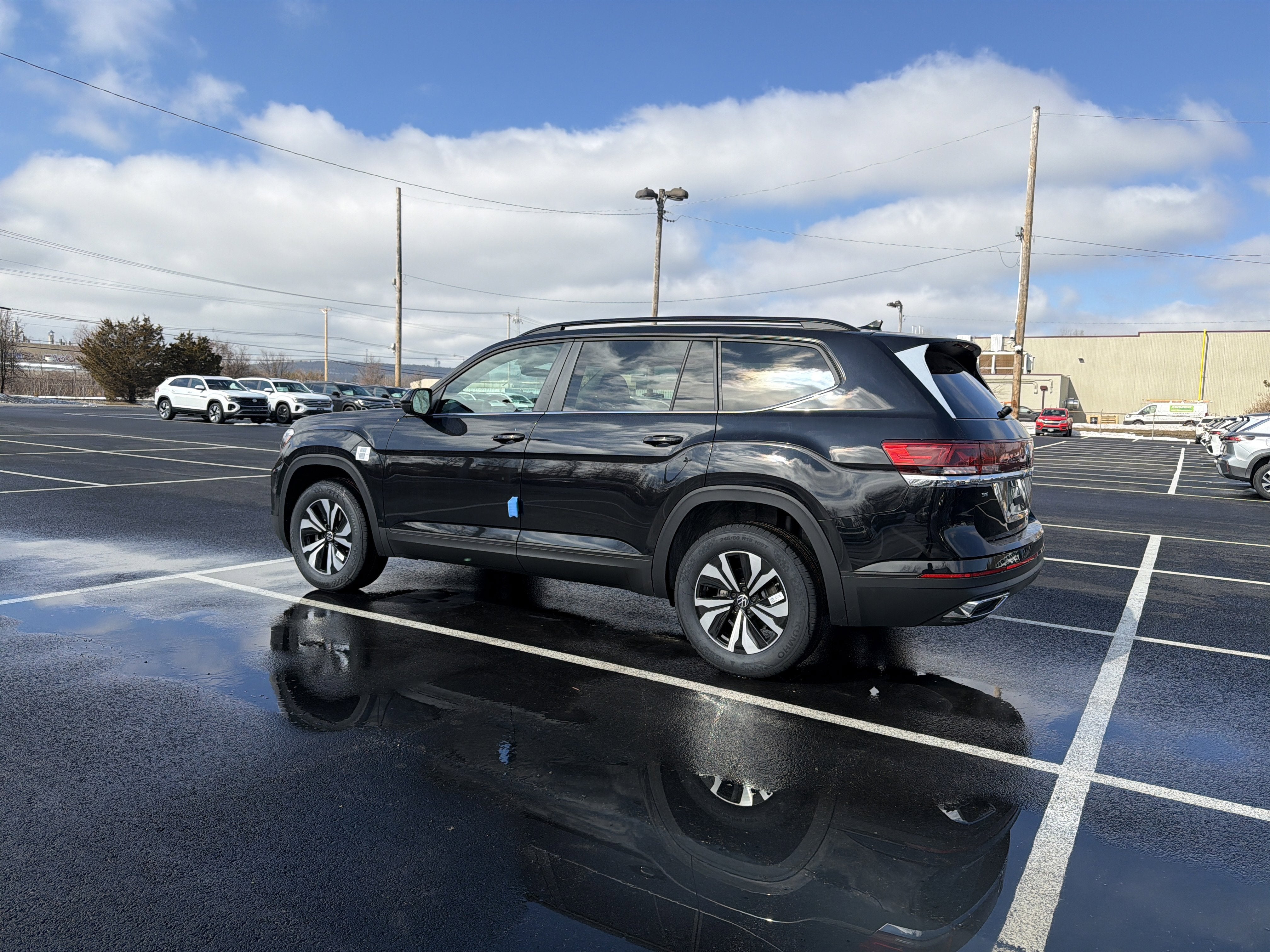 2026 Volkswagen Atlas 2.0T SE