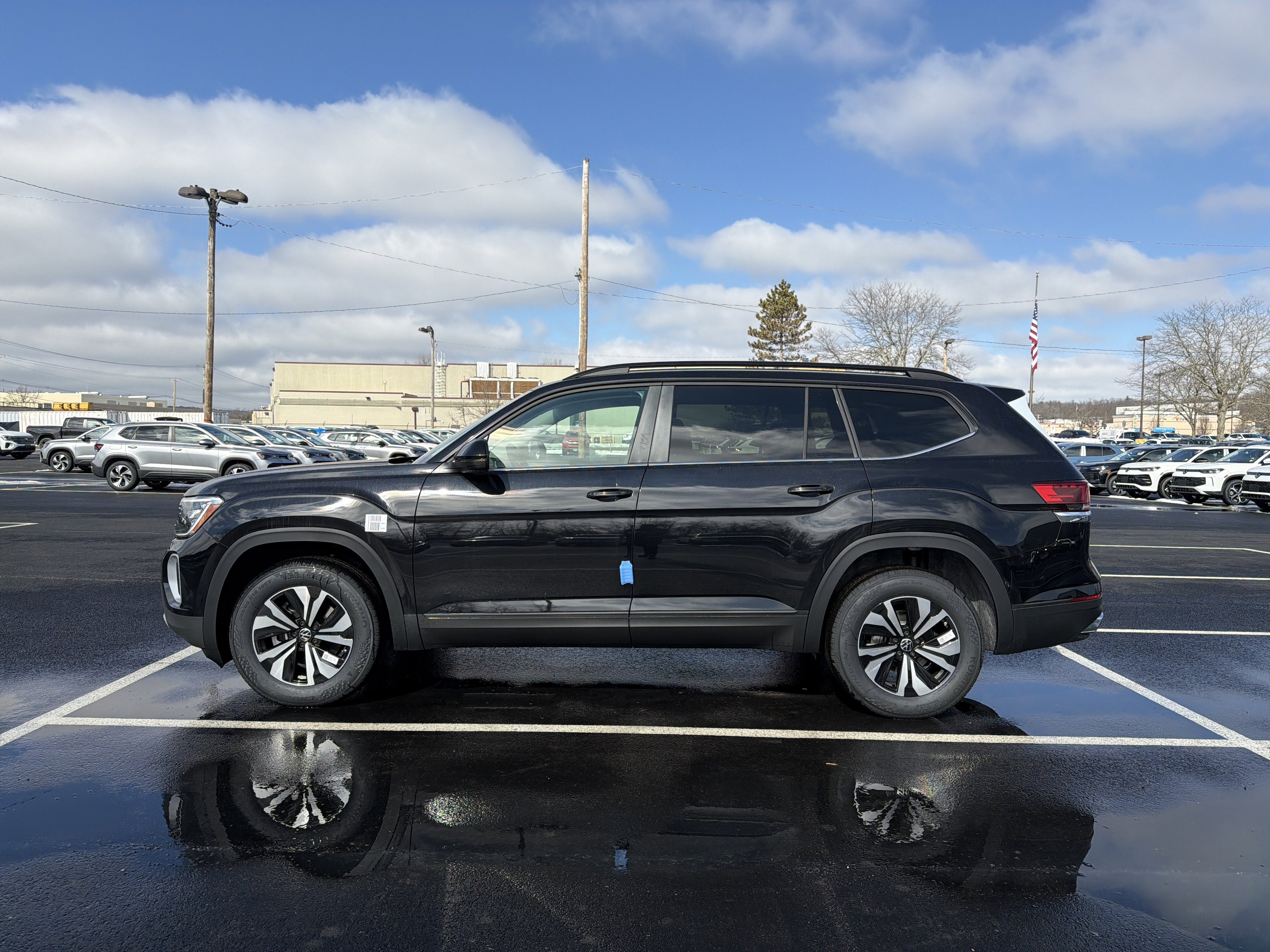 2026 Volkswagen Atlas 2.0T SE