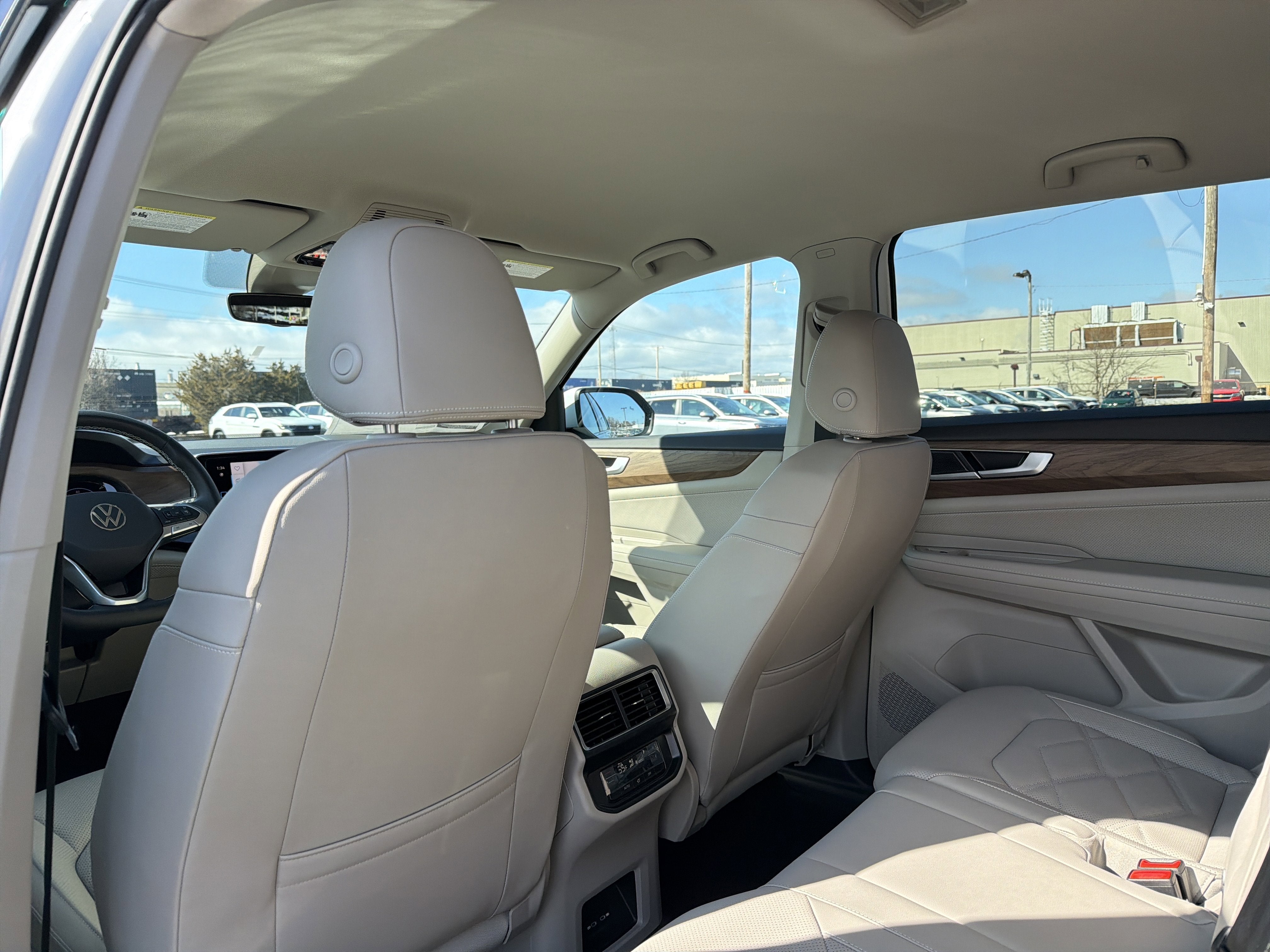 2026 Volkswagen Atlas 2.0T SE