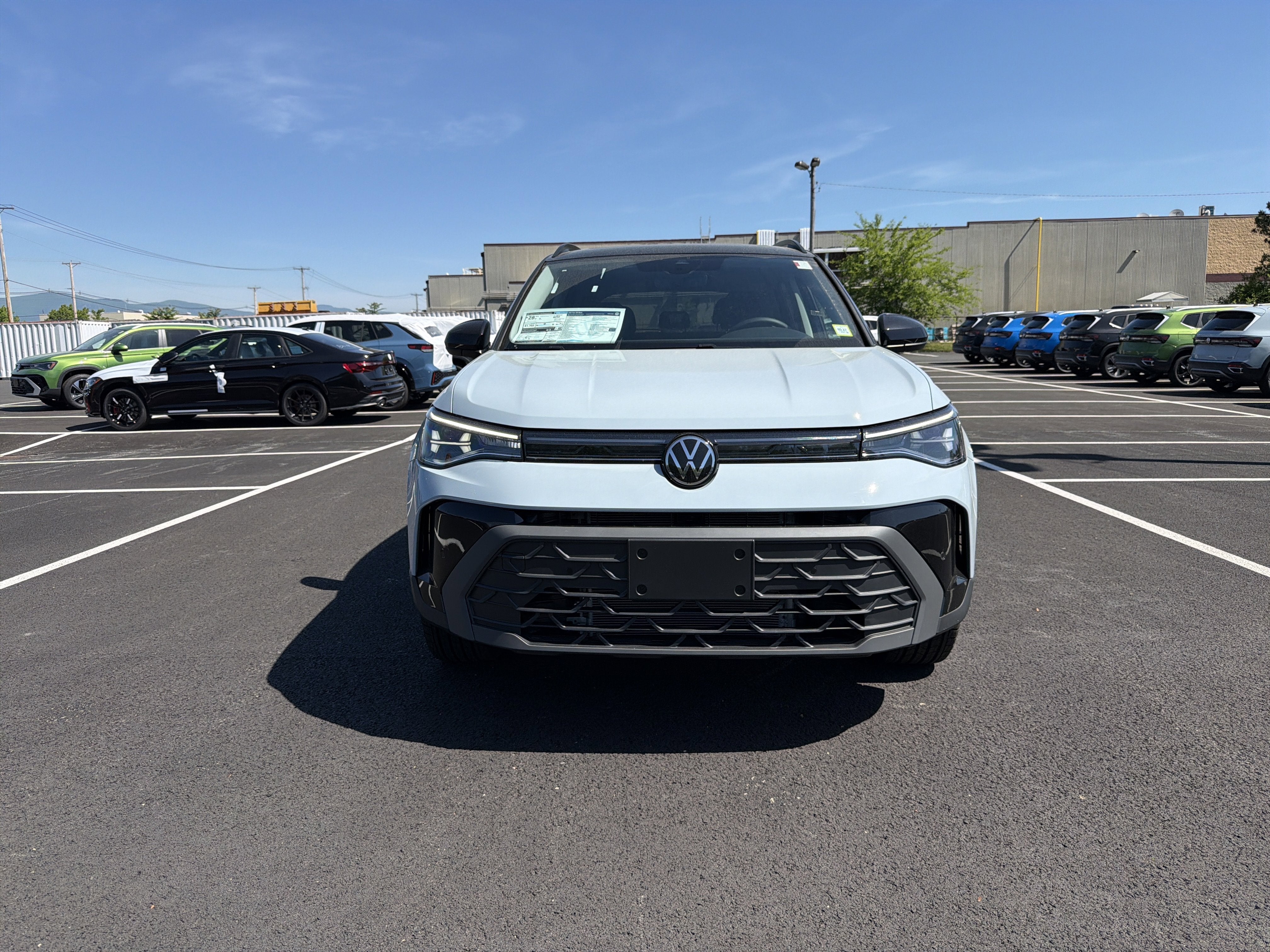 2026 Volkswagen Taos 1.5T SE Black