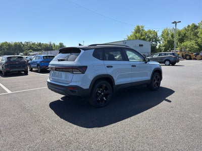 2026 Volkswagen Taos 1.5T SE Black