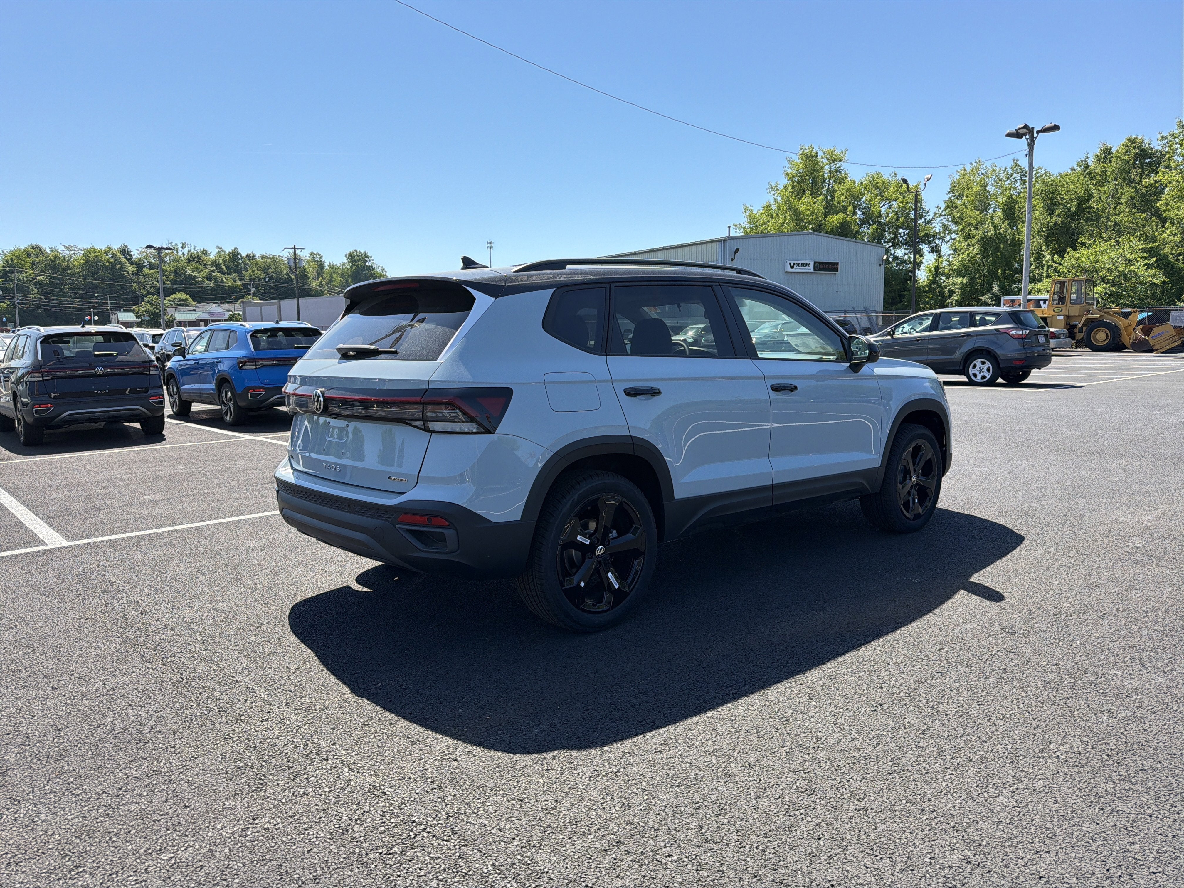 2026 Volkswagen Taos 1.5T SE Black