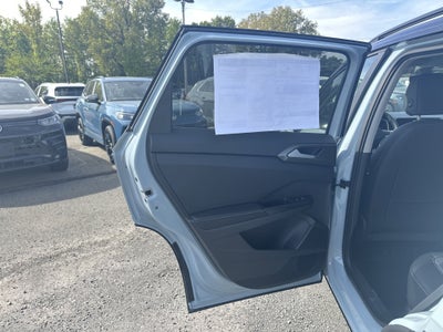 2025 Volkswagen Taos 1.5T SE Black