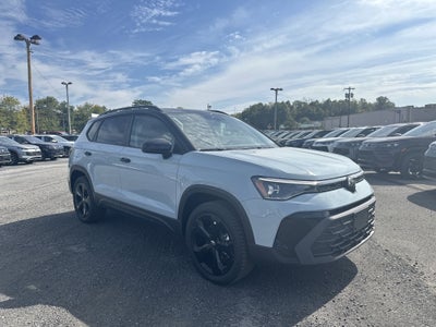 2025 Volkswagen Taos 1.5T SE Black