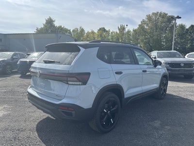 2025 Volkswagen Taos 1.5T SE Black