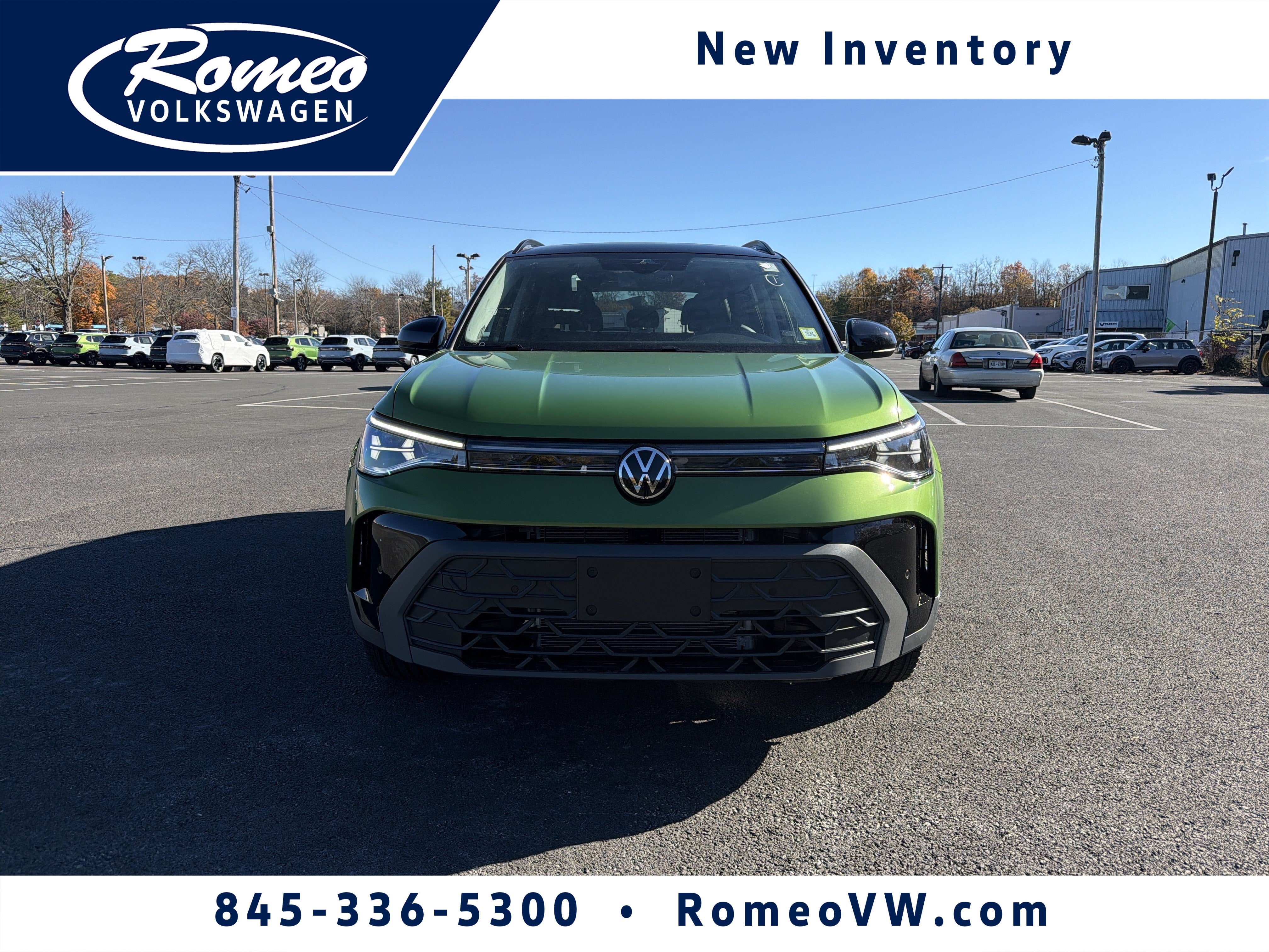 2027 Volkswagen Taos SE Black
