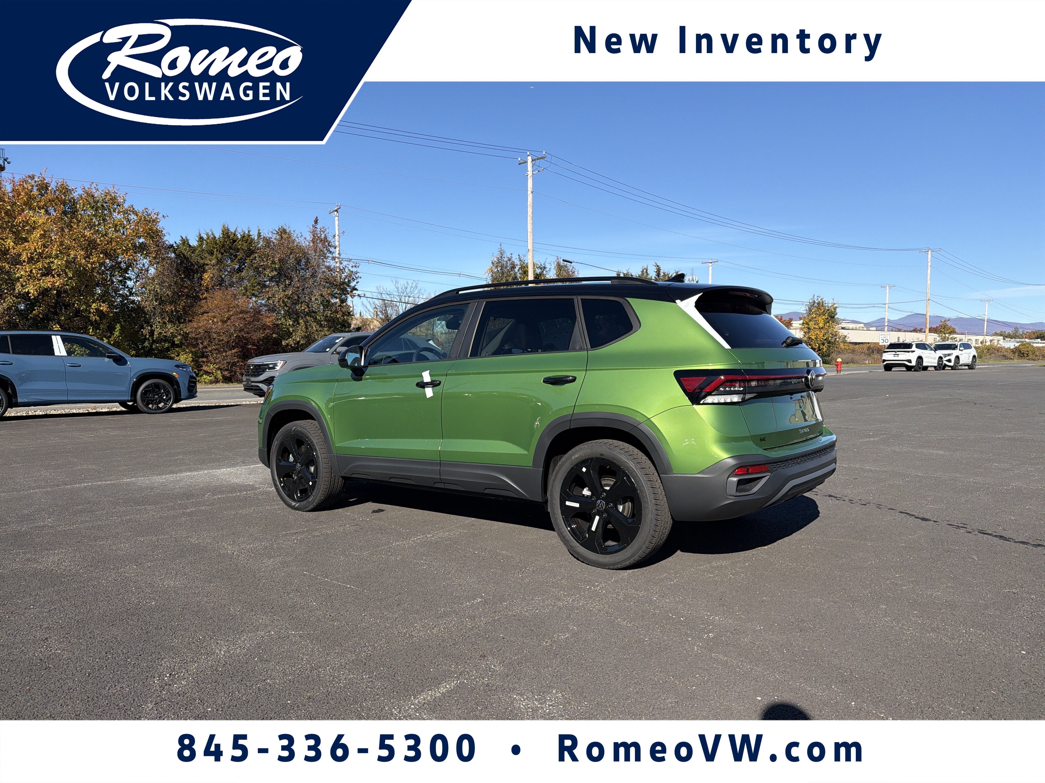 2027 Volkswagen Taos SE Black