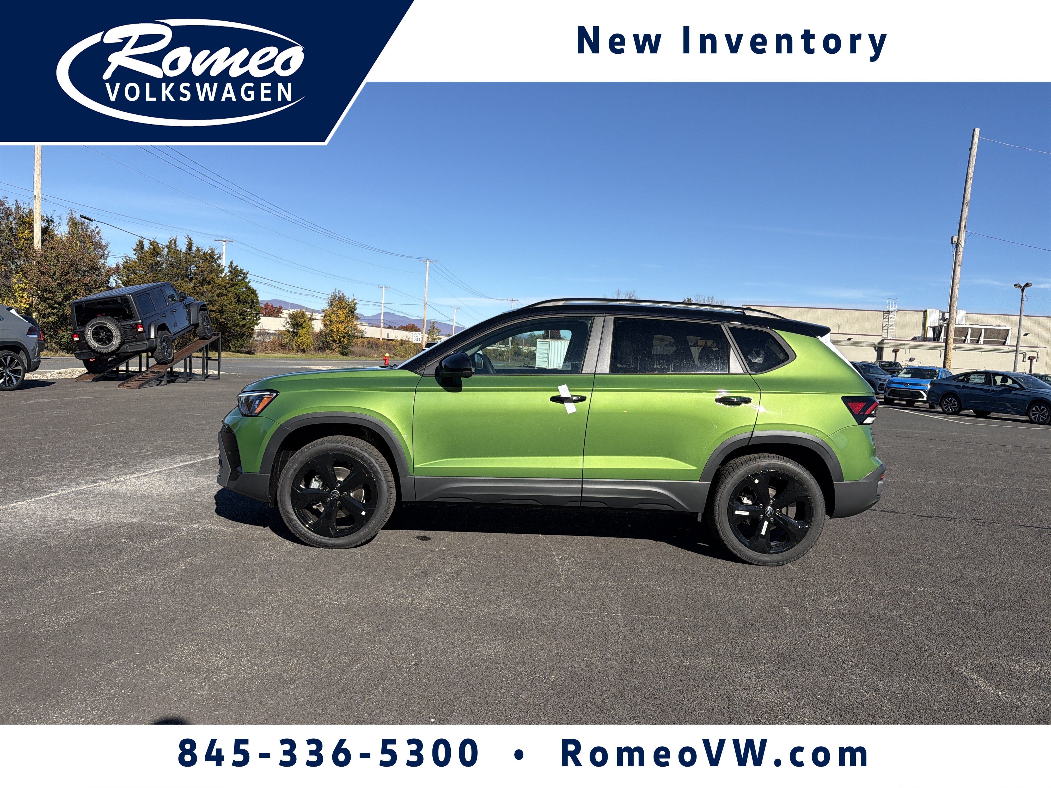 2027 Volkswagen Taos SE Black