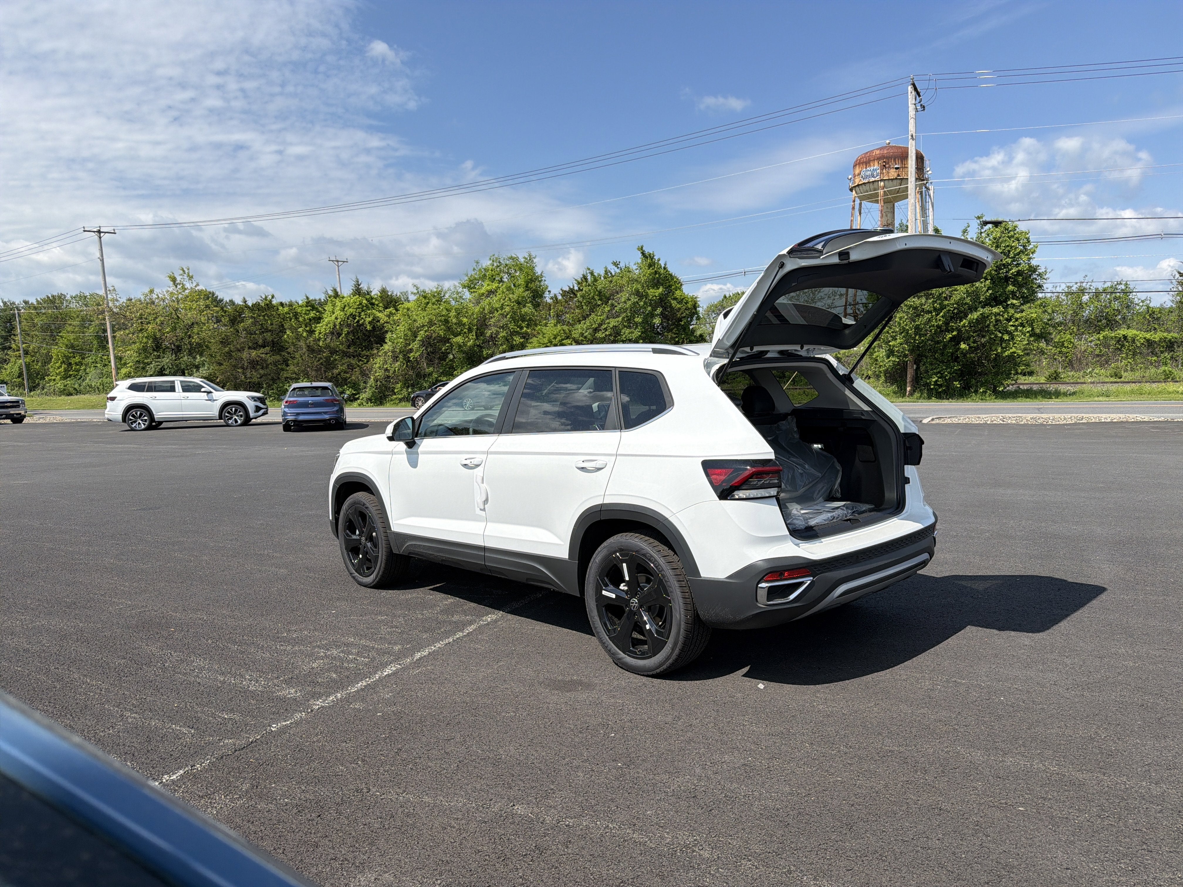 2026 Volkswagen Taos 1.5T SEL