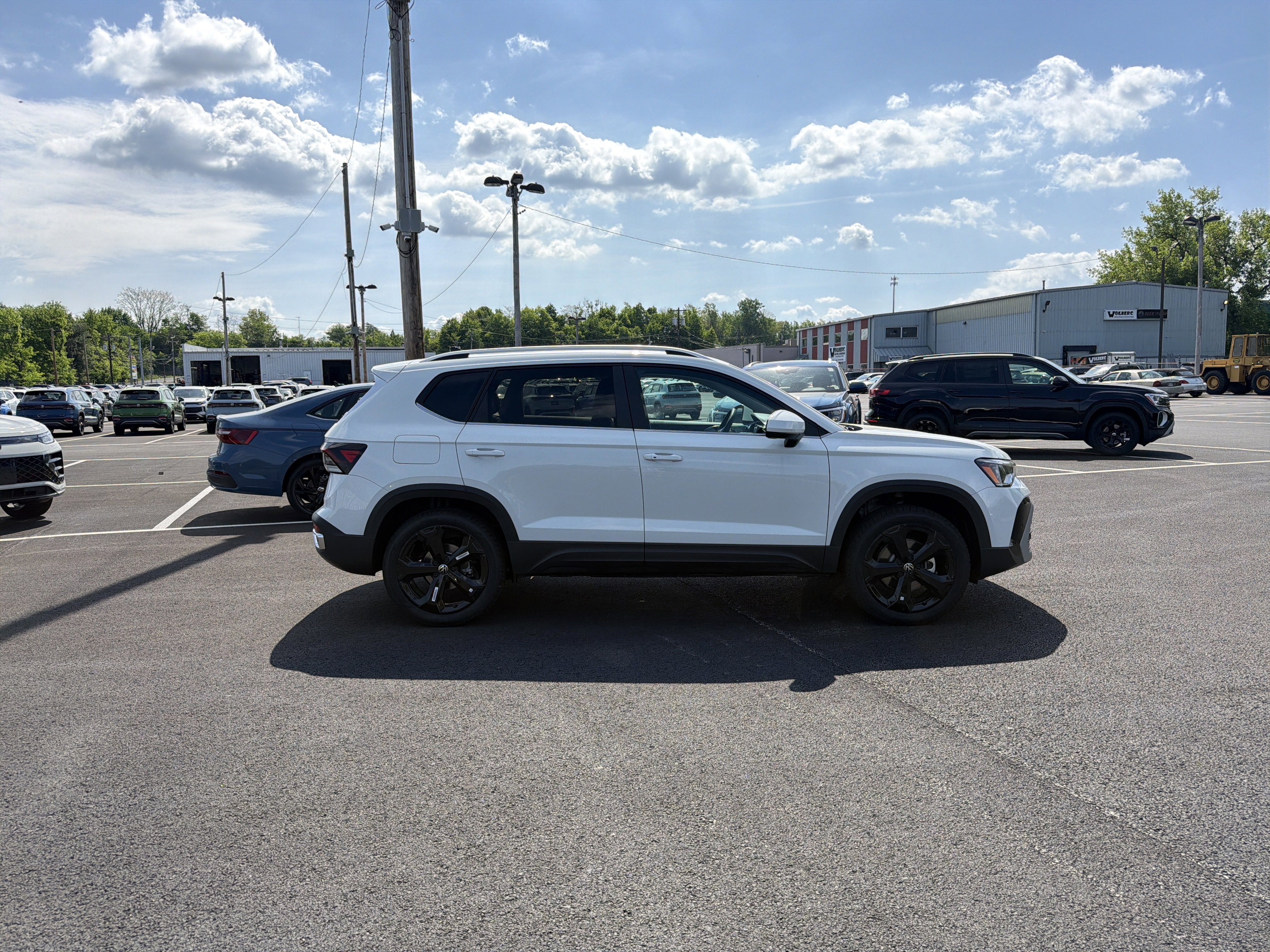2026 Volkswagen Taos 1.5T SEL
