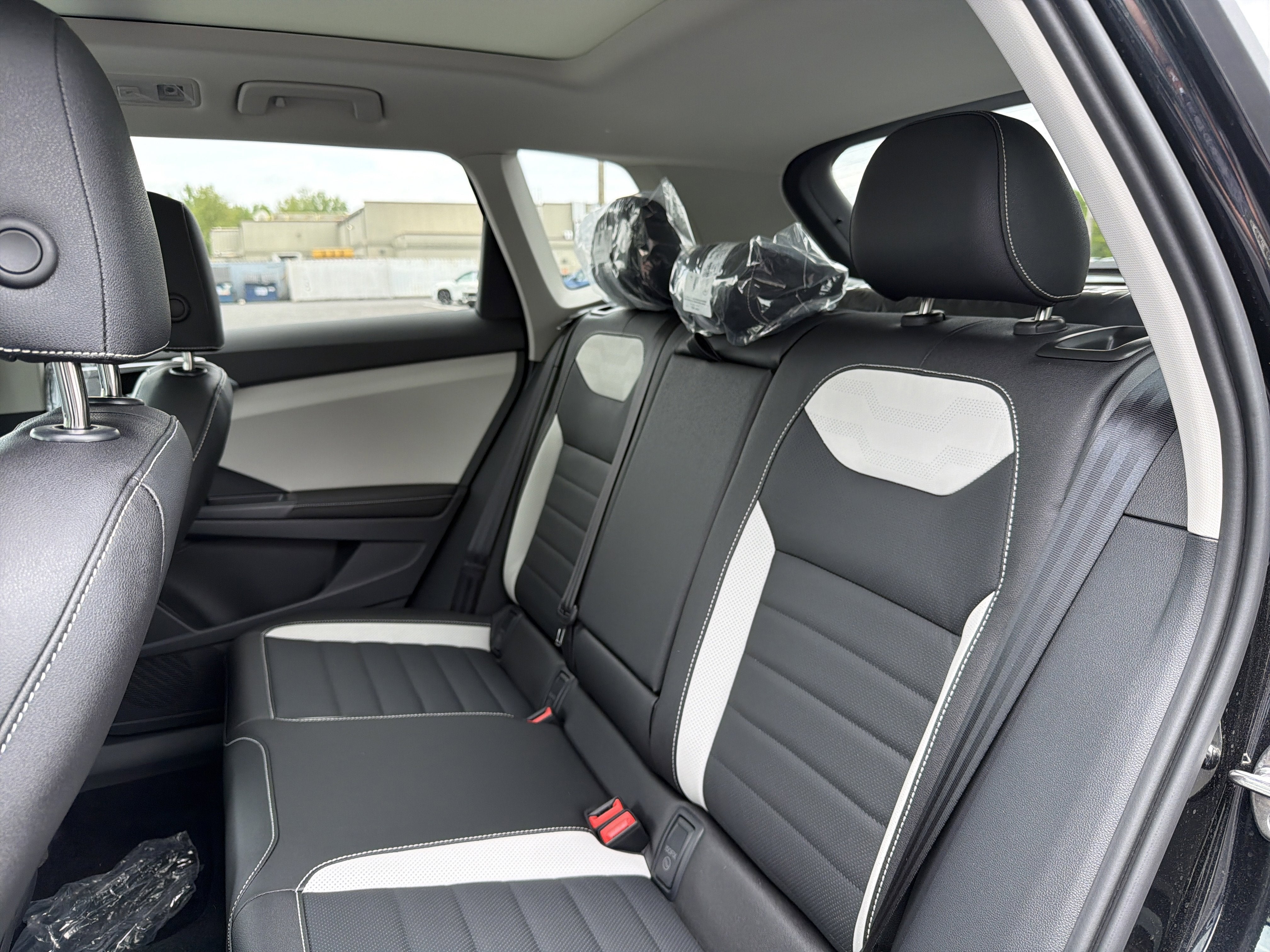 2026 Volkswagen Taos 1.5T SEL