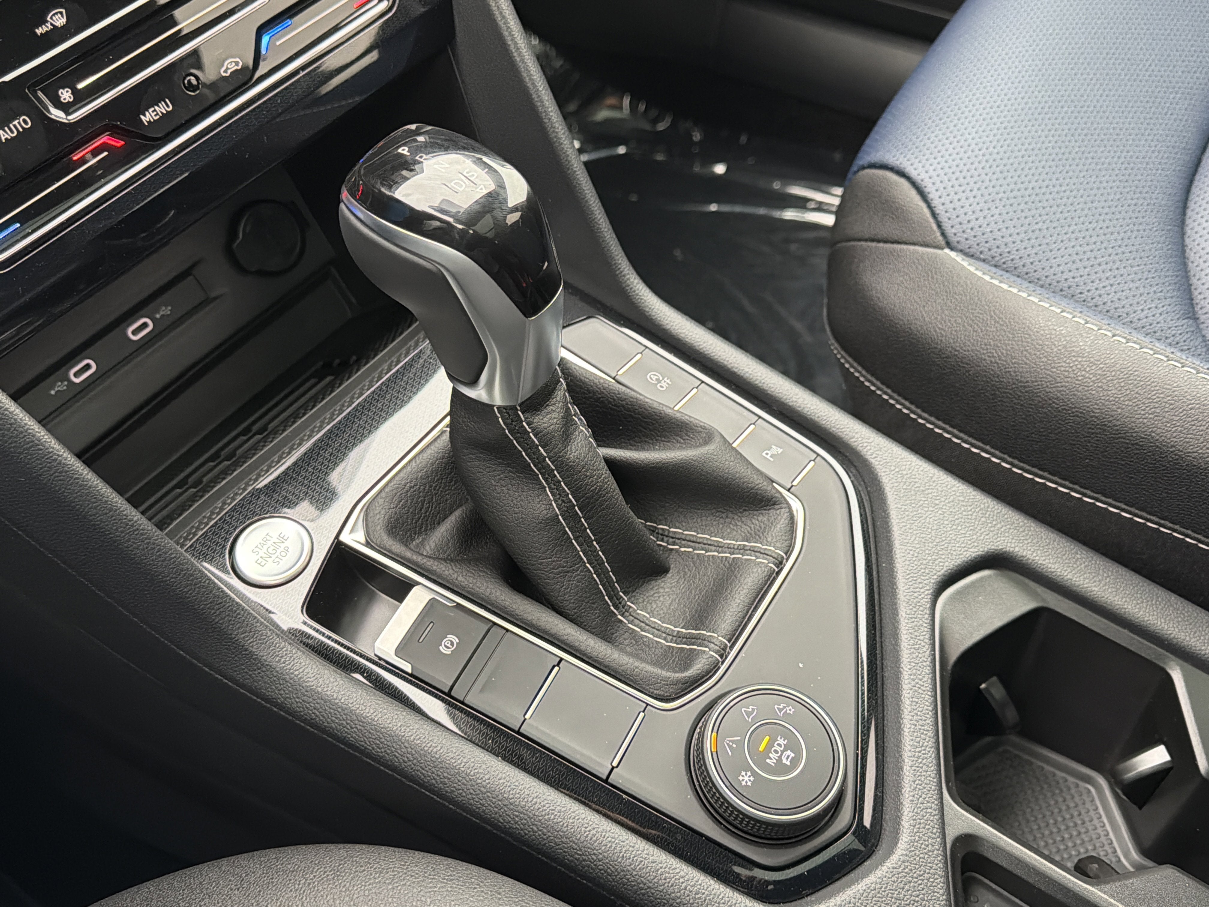 2026 Volkswagen Taos 1.5T SEL