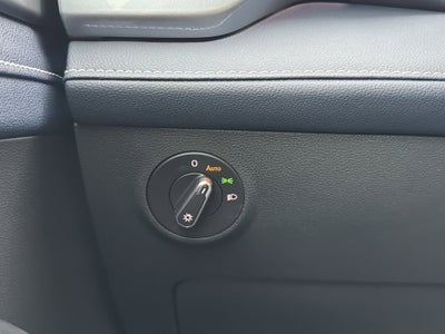 2026 Volkswagen Taos 1.5T SEL