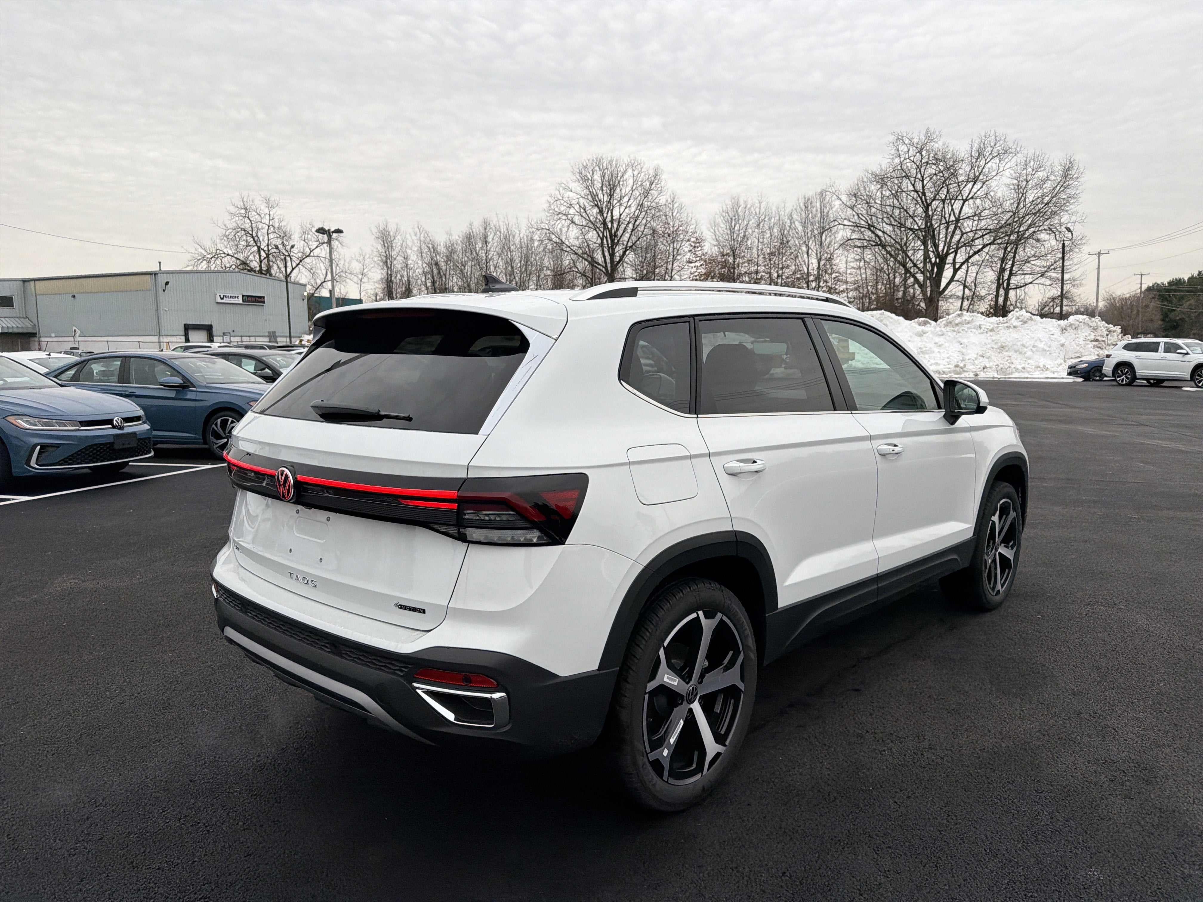 2026 Volkswagen Taos 1.5T SEL