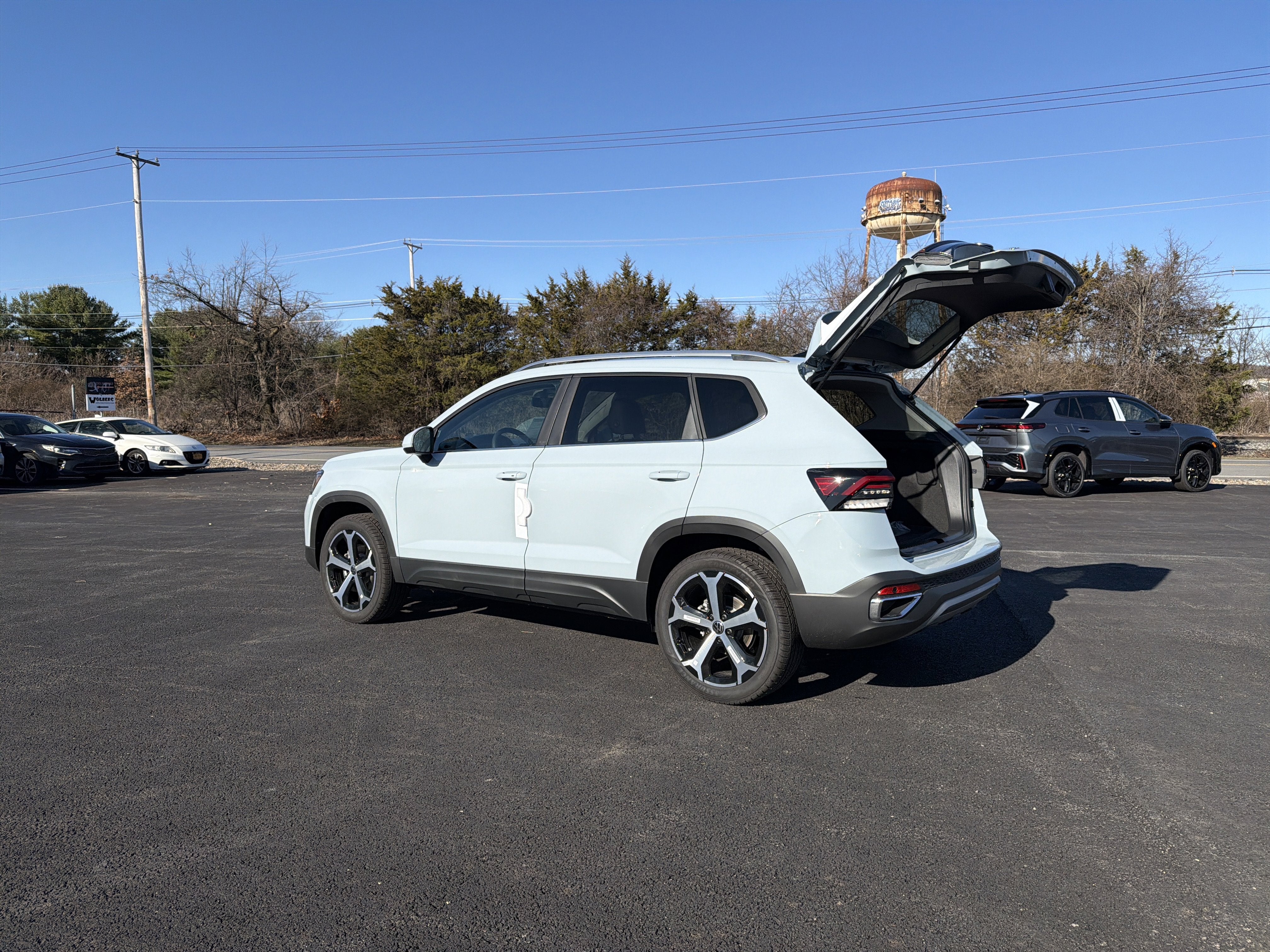 2026 Volkswagen Taos 1.5T SEL