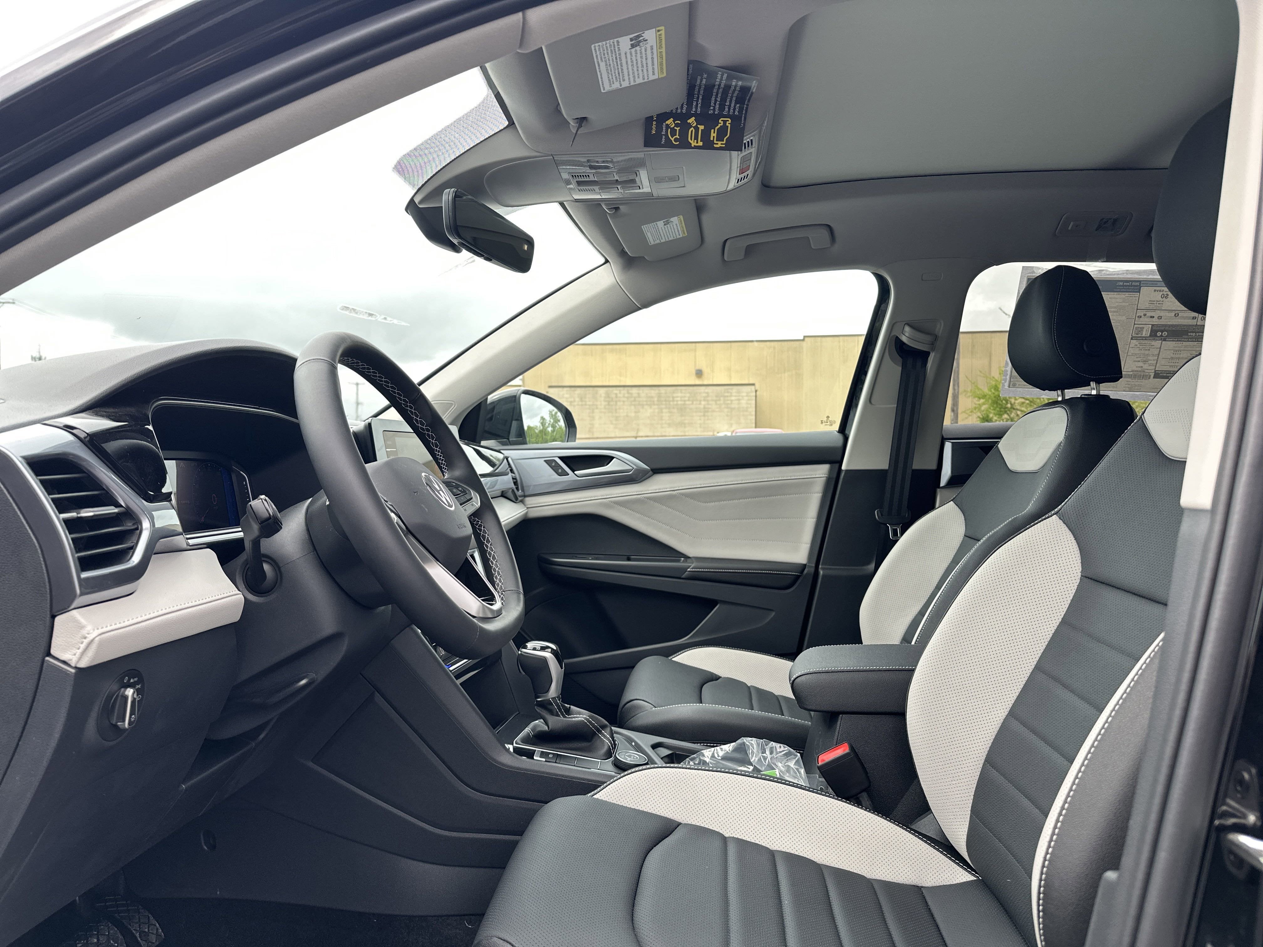 2025 Volkswagen Taos 1.5T SEL