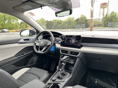 2025 Volkswagen Taos 1.5T SEL