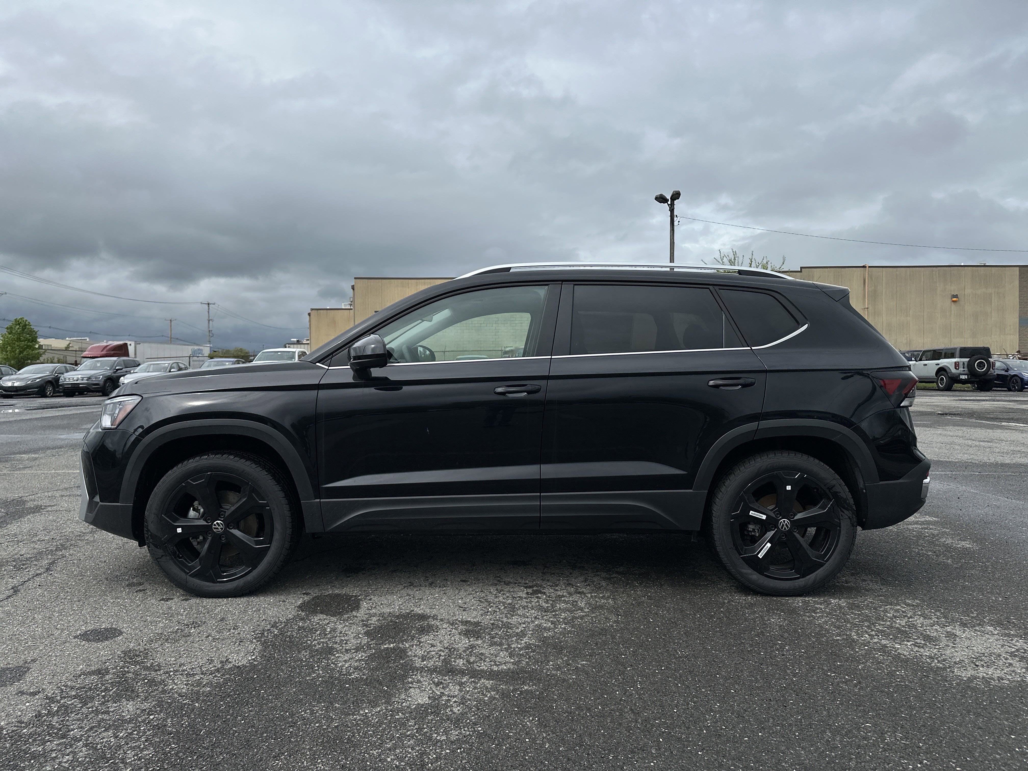 2025 Volkswagen Taos 1.5T SEL