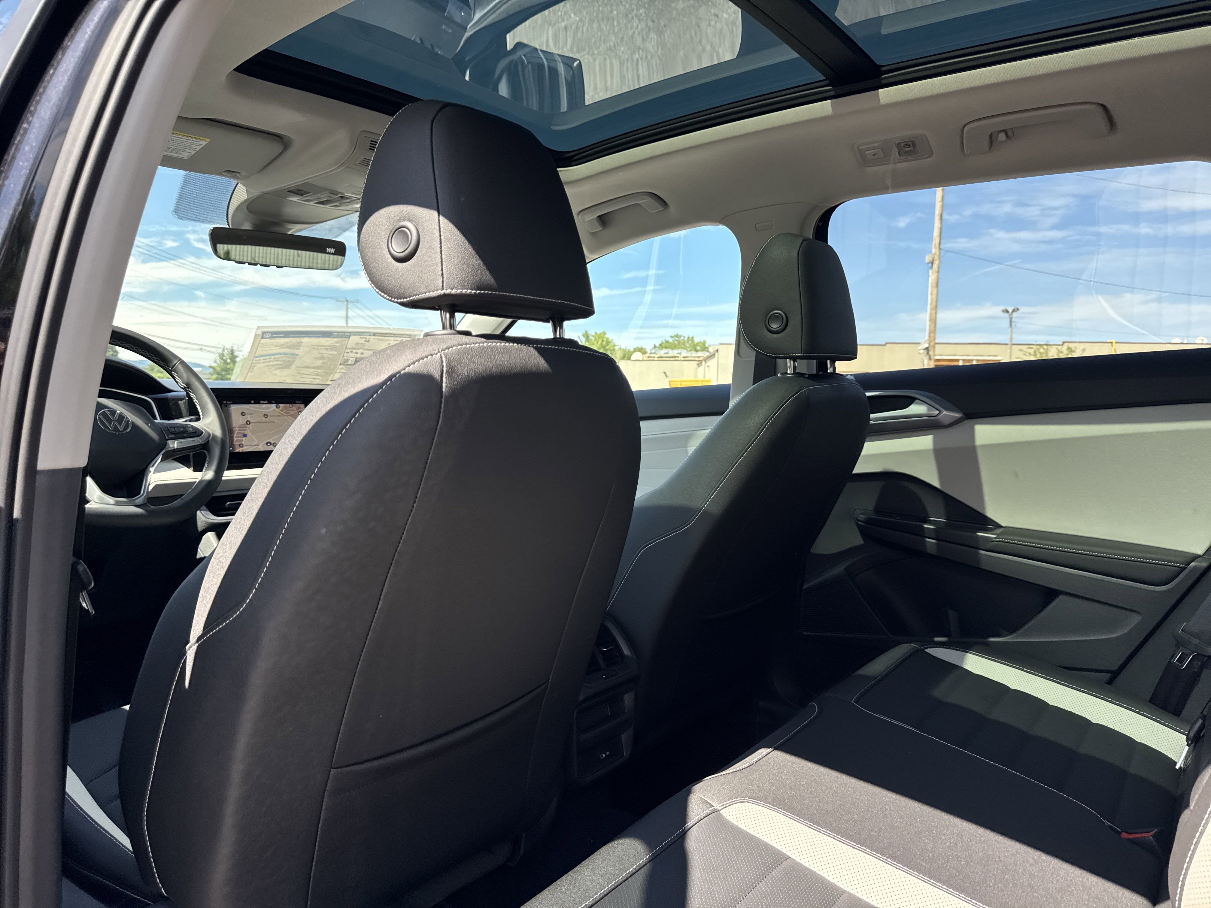 2025 Volkswagen Taos 1.5T SEL