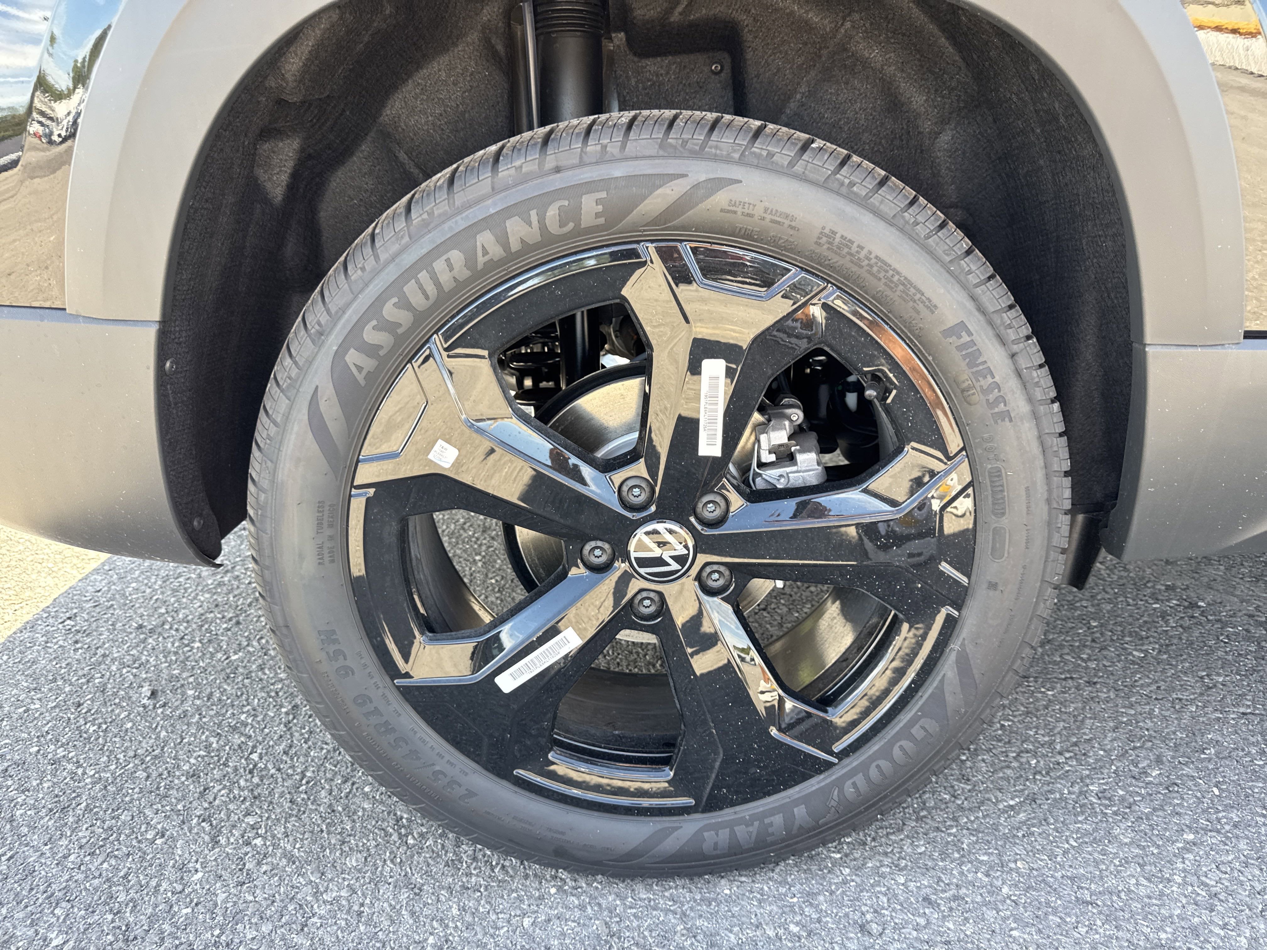 2025 Volkswagen Taos 1.5T SEL