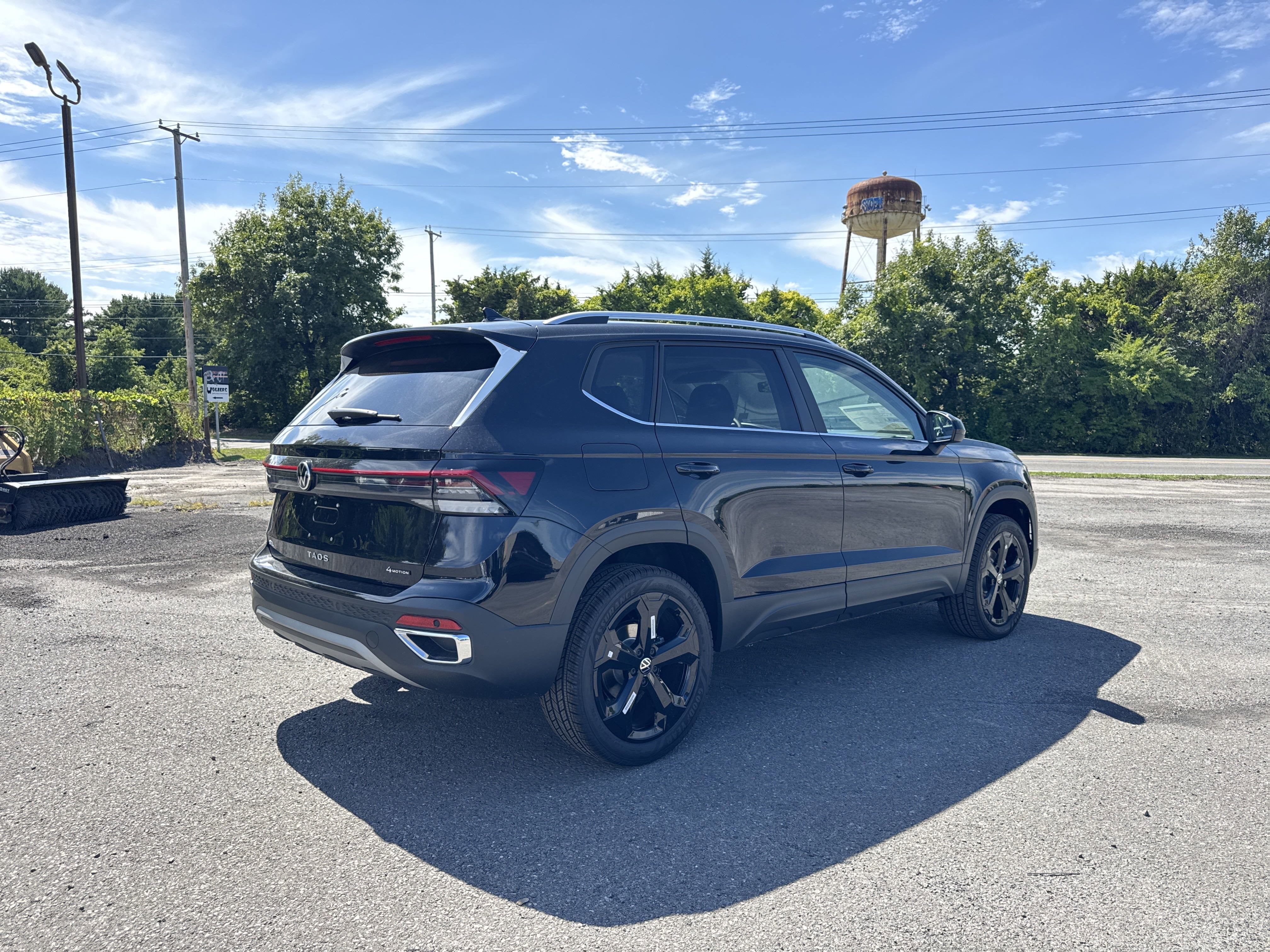 2025 Volkswagen Taos 1.5T SEL