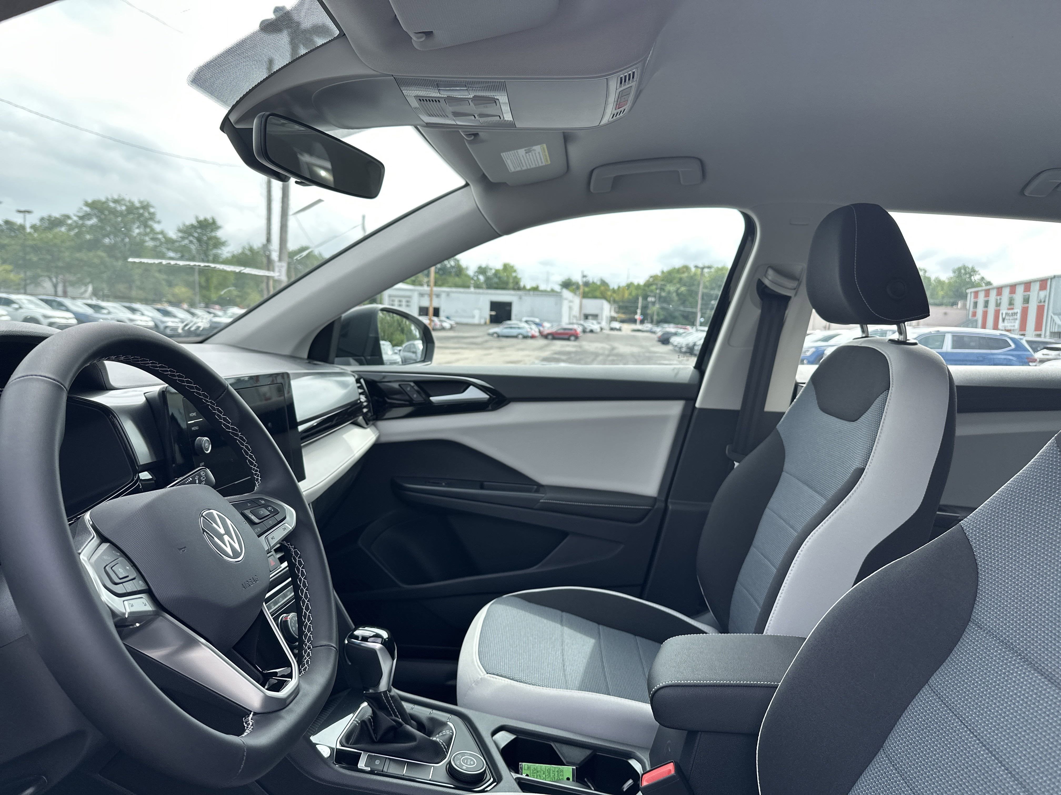 2025 Volkswagen Taos 1.5T S