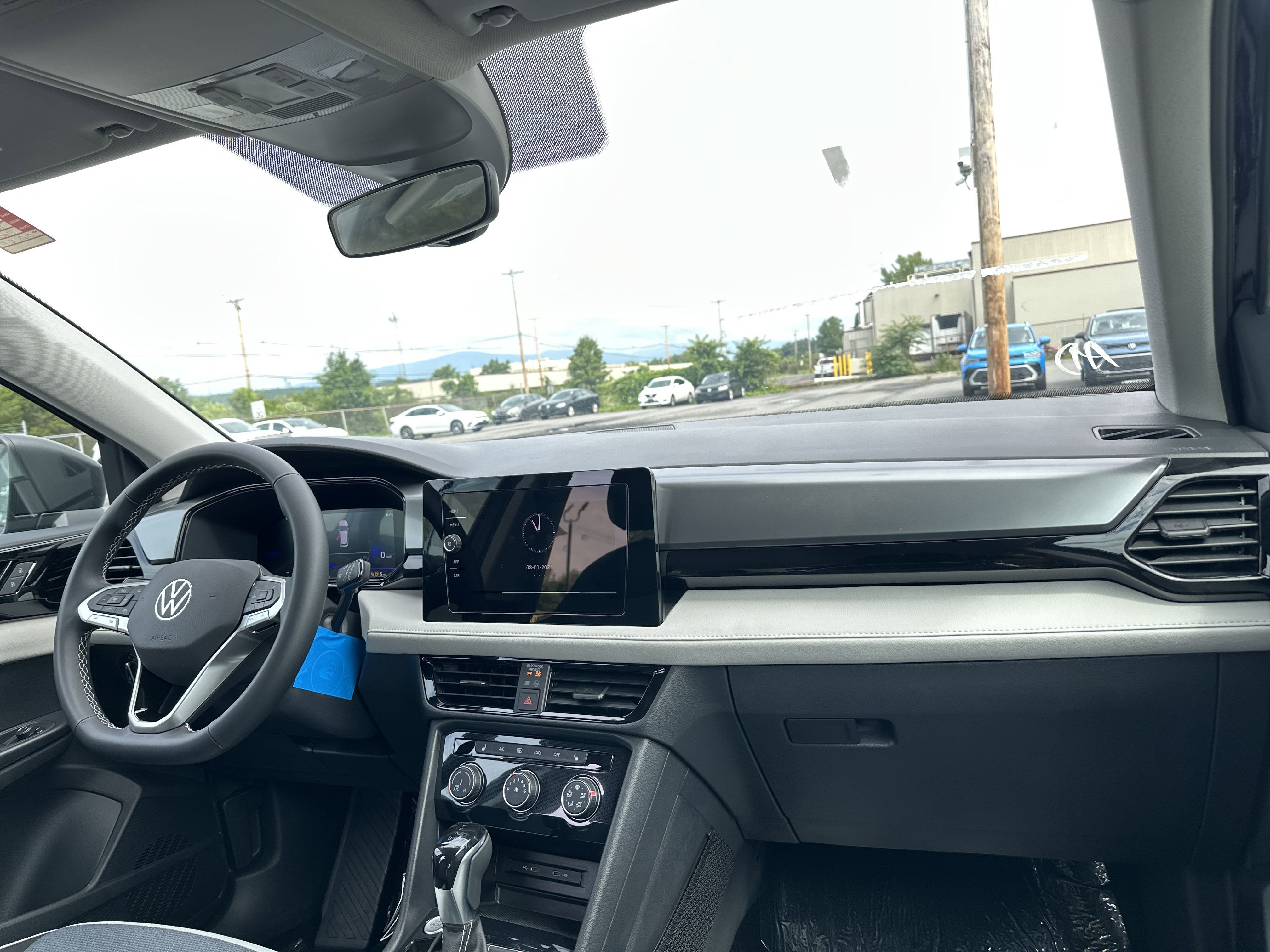 2025 Volkswagen Taos 1.5T S