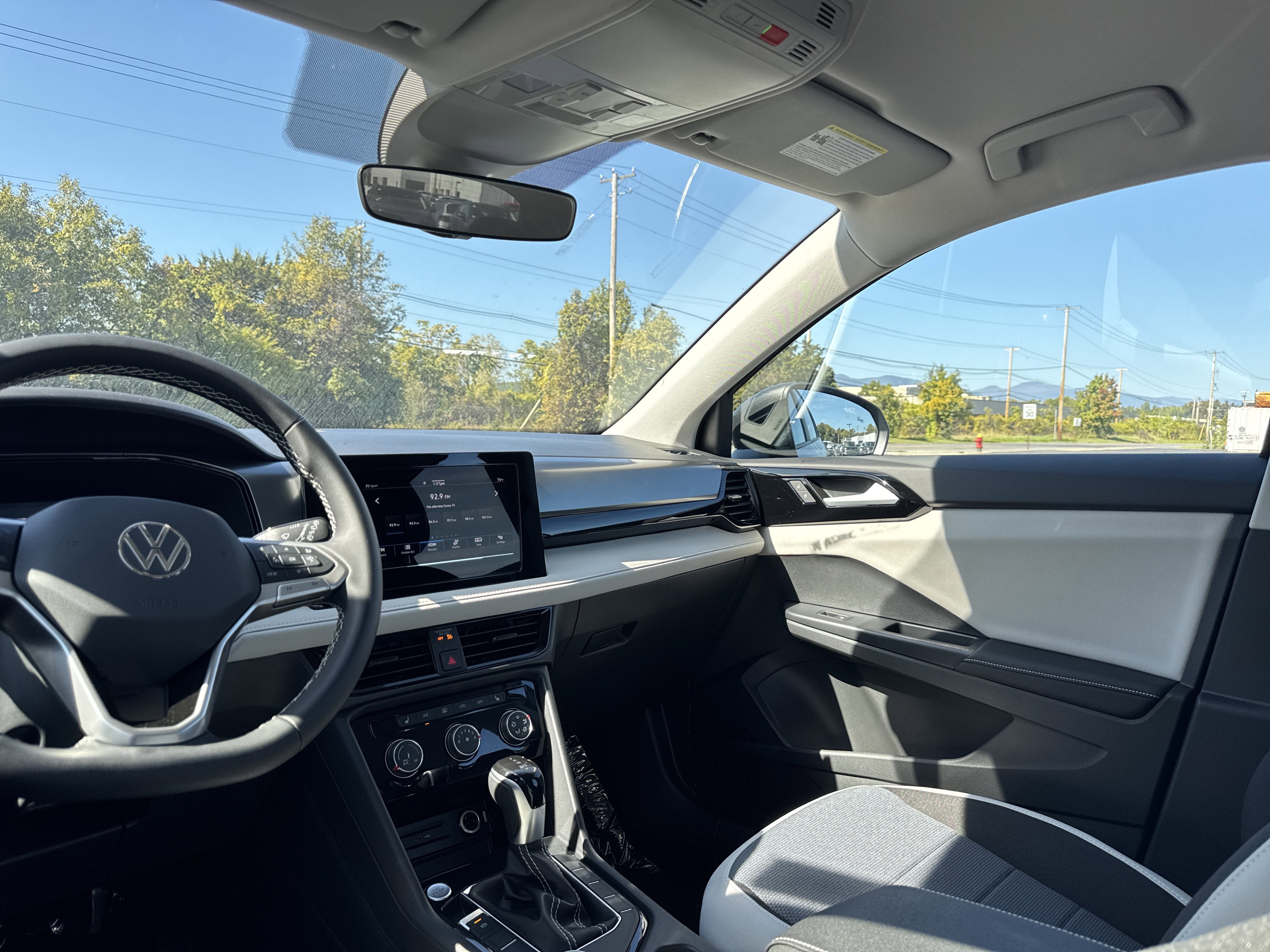 2025 Volkswagen Taos 1.5T S