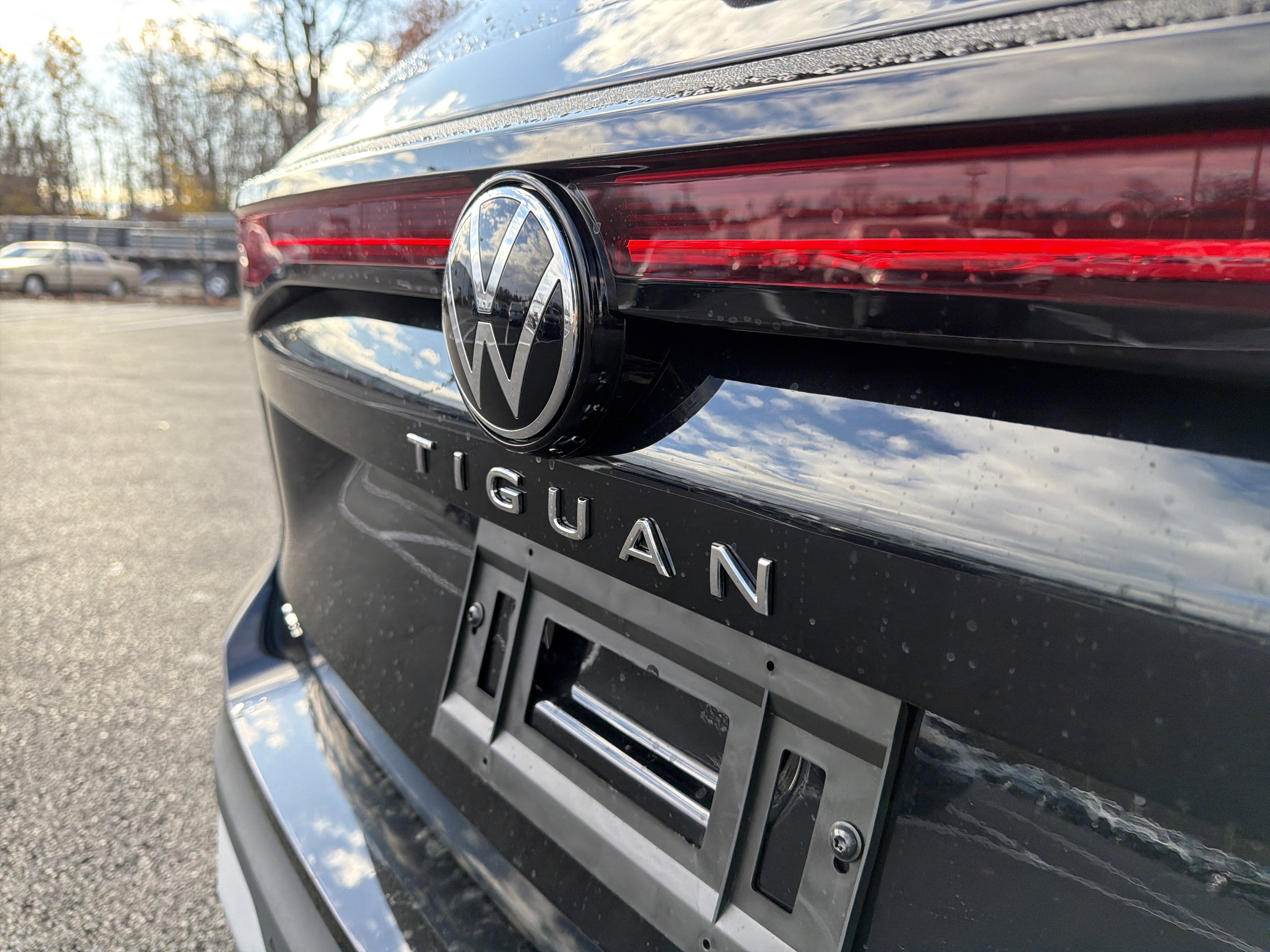 2026 Volkswagen Tiguan 2.0T SE