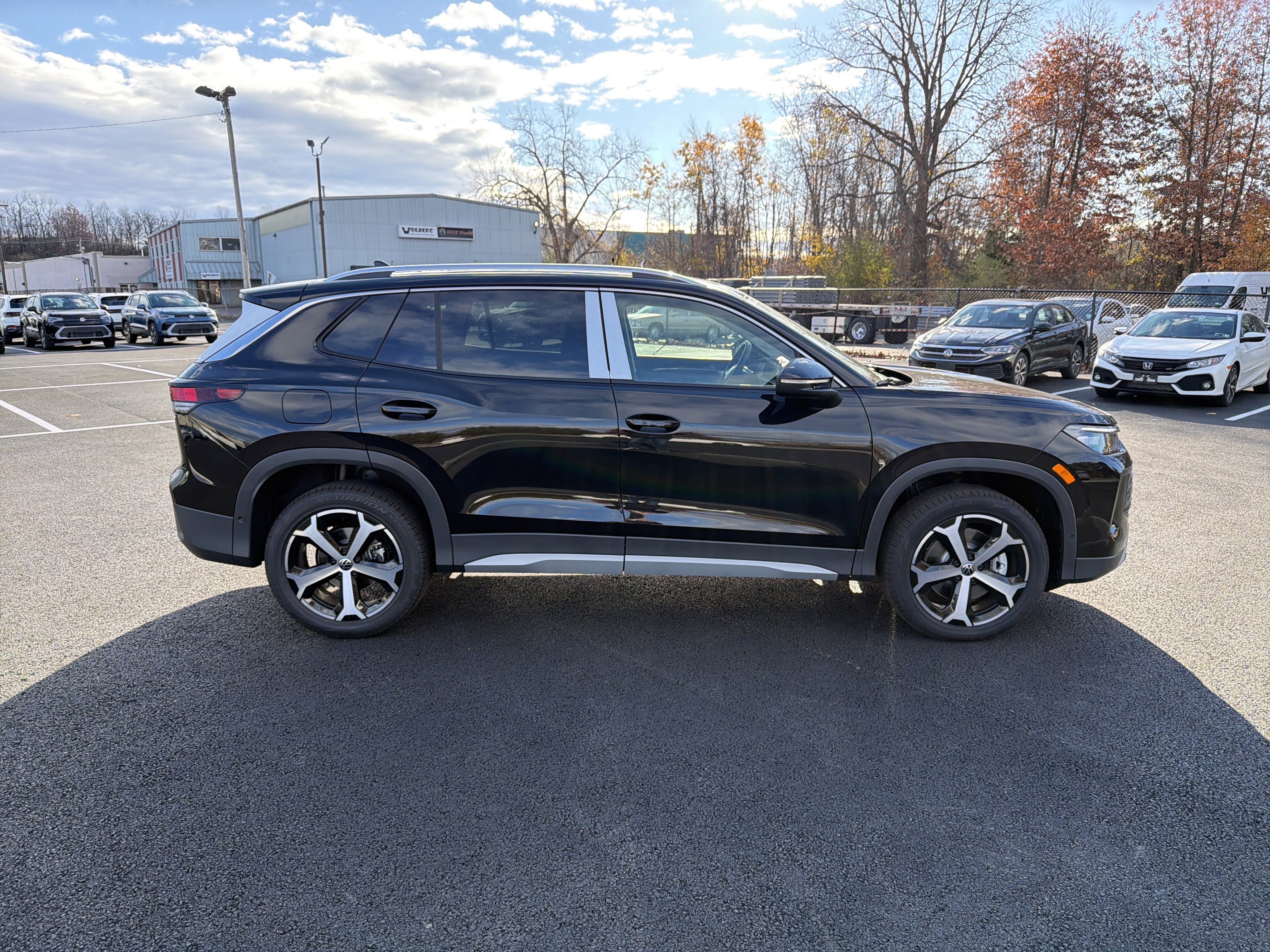 2026 Volkswagen Tiguan 2.0T SE