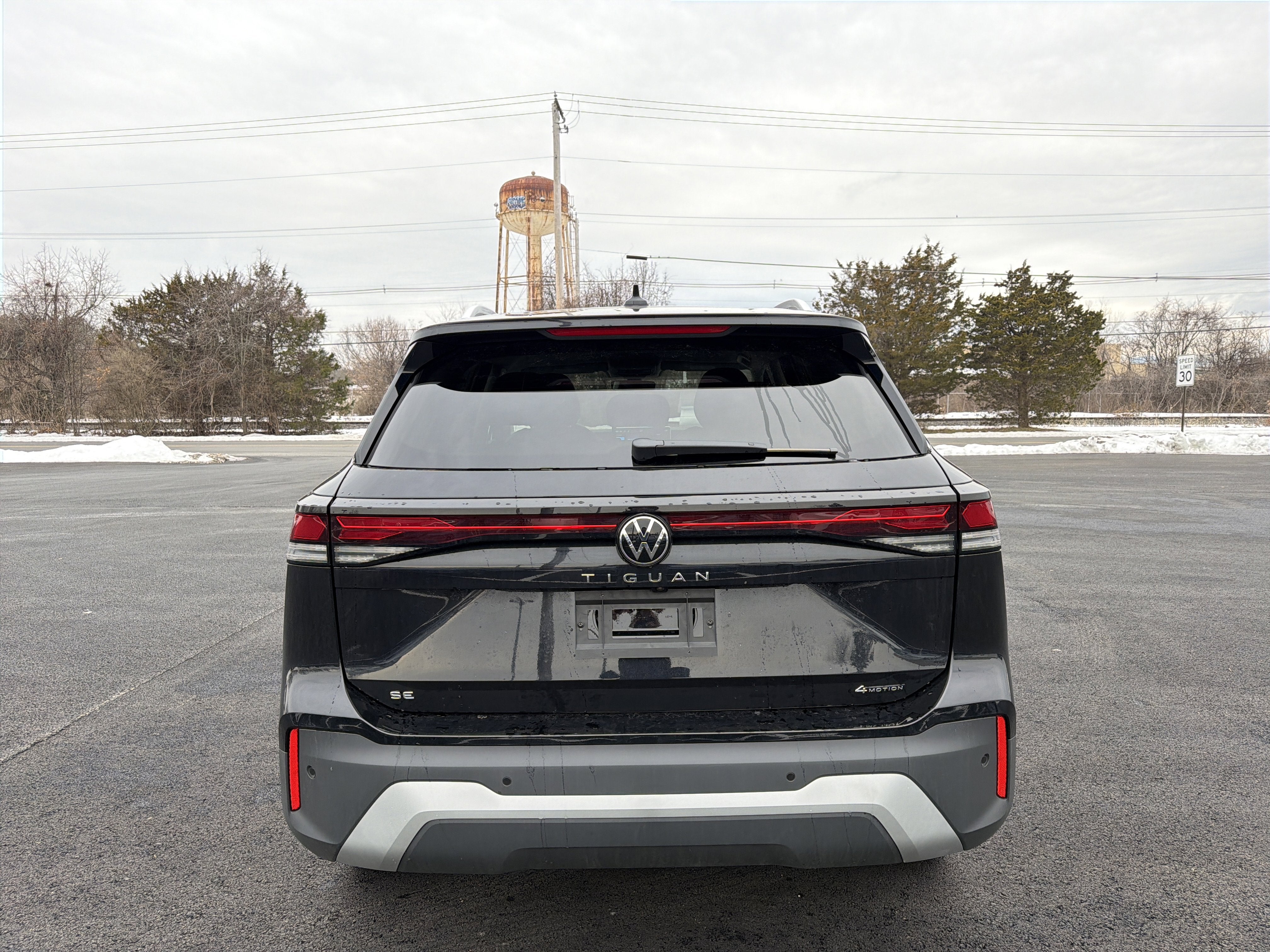 2026 Volkswagen Tiguan 2.0T SE