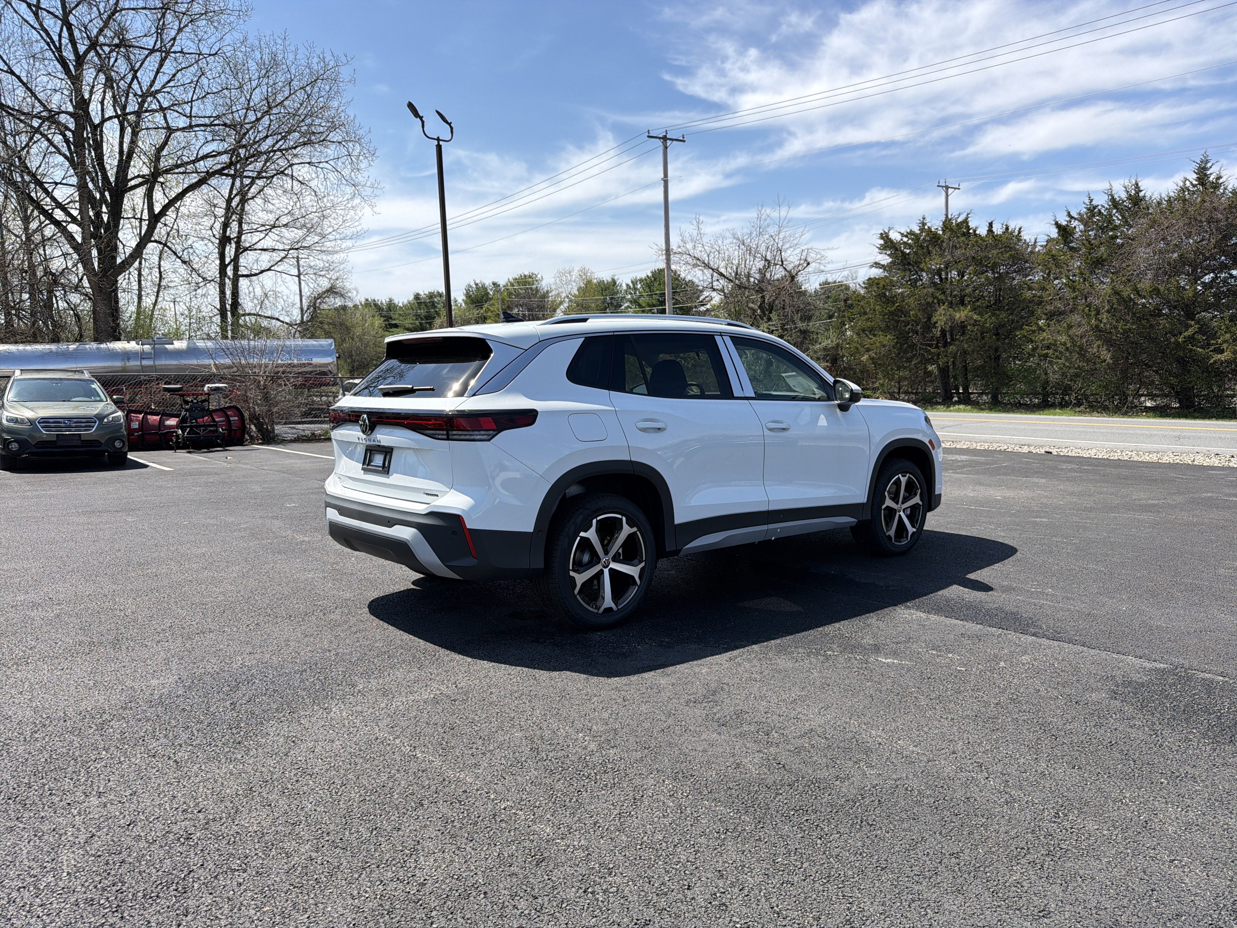 2026 Volkswagen Tiguan 2.0T SE