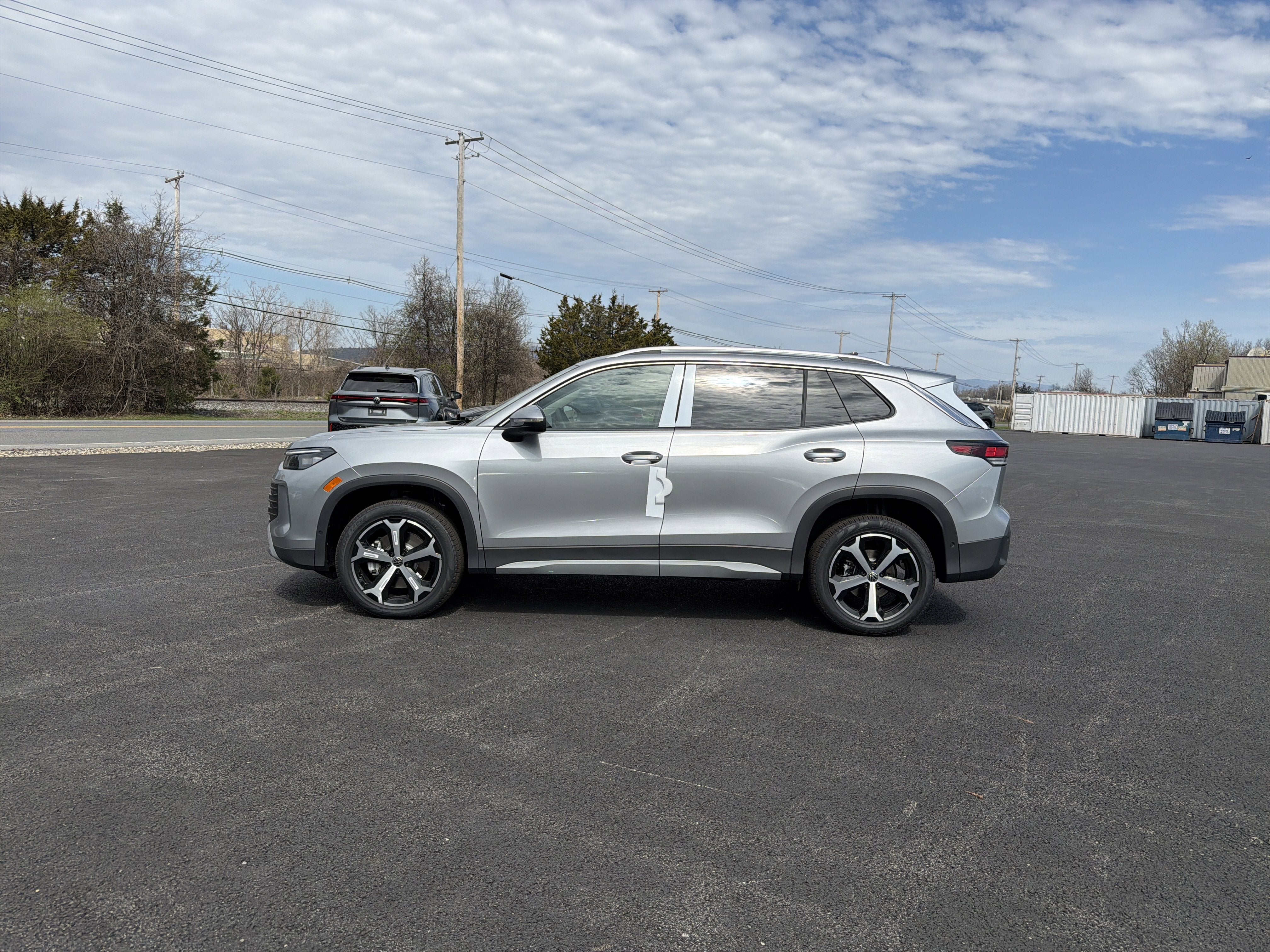 2026 Volkswagen Tiguan 2.0T SE