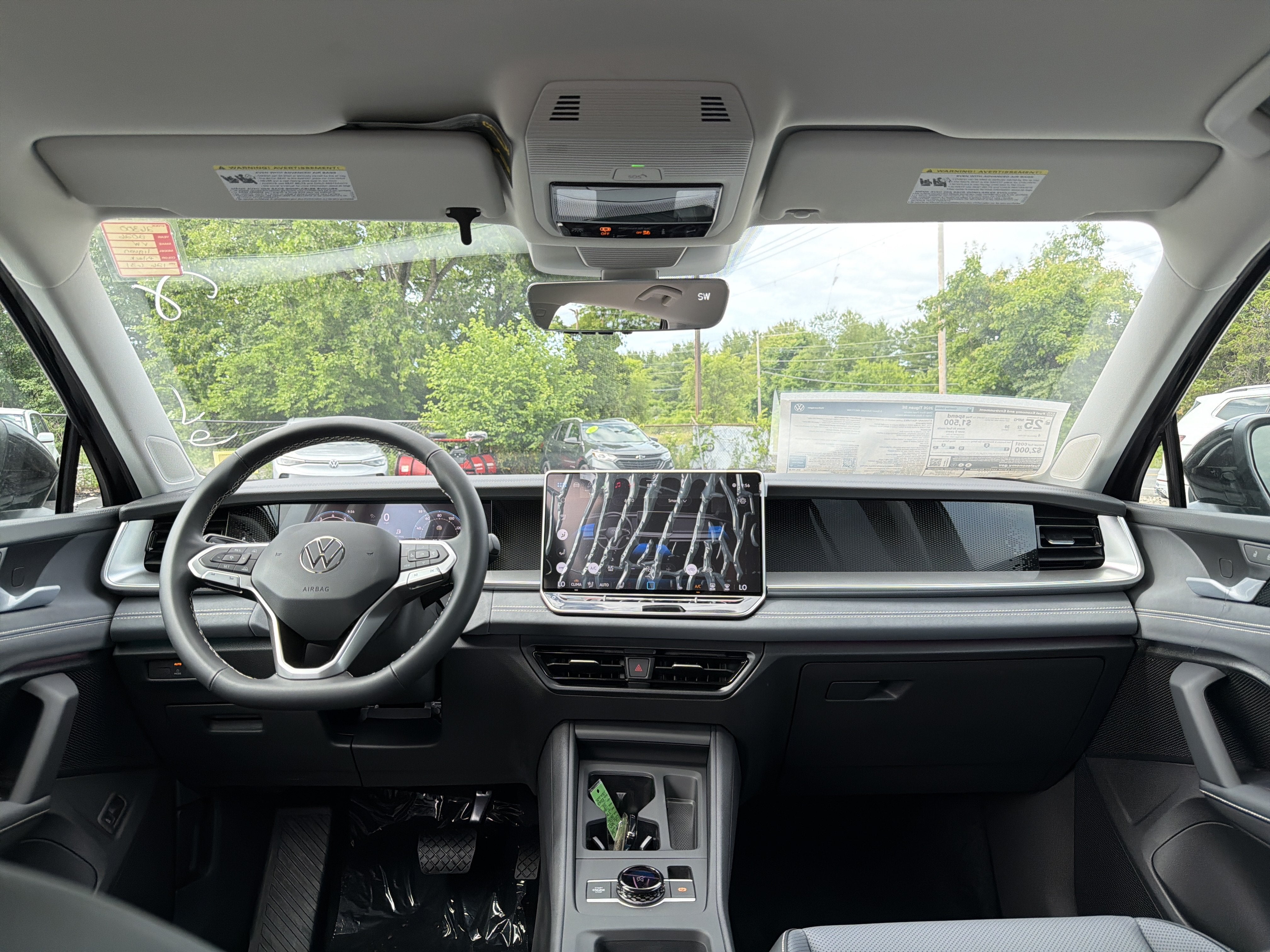 2026 Volkswagen Tiguan 2.0T SE