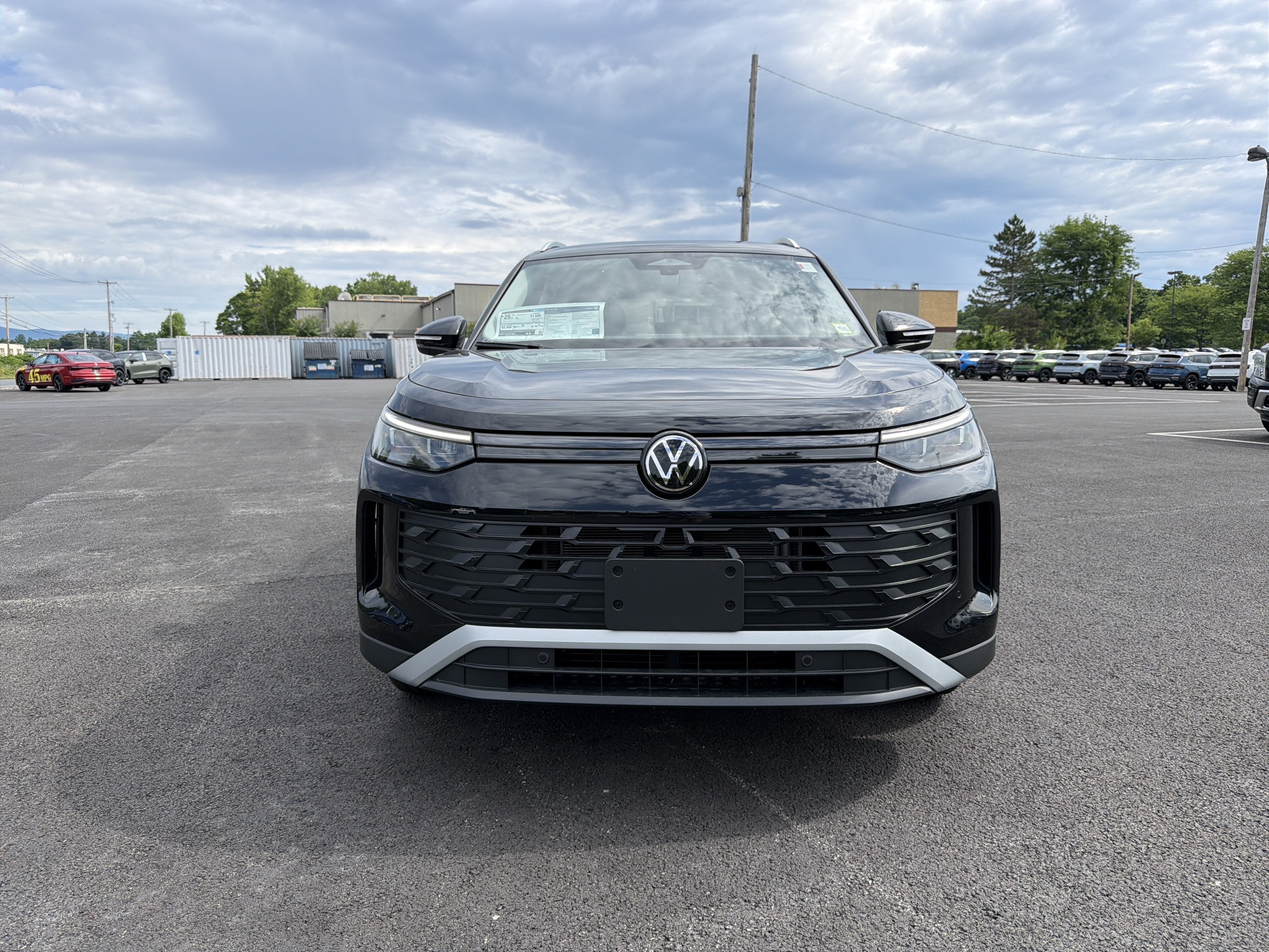 2026 Volkswagen Tiguan 2.0T SE